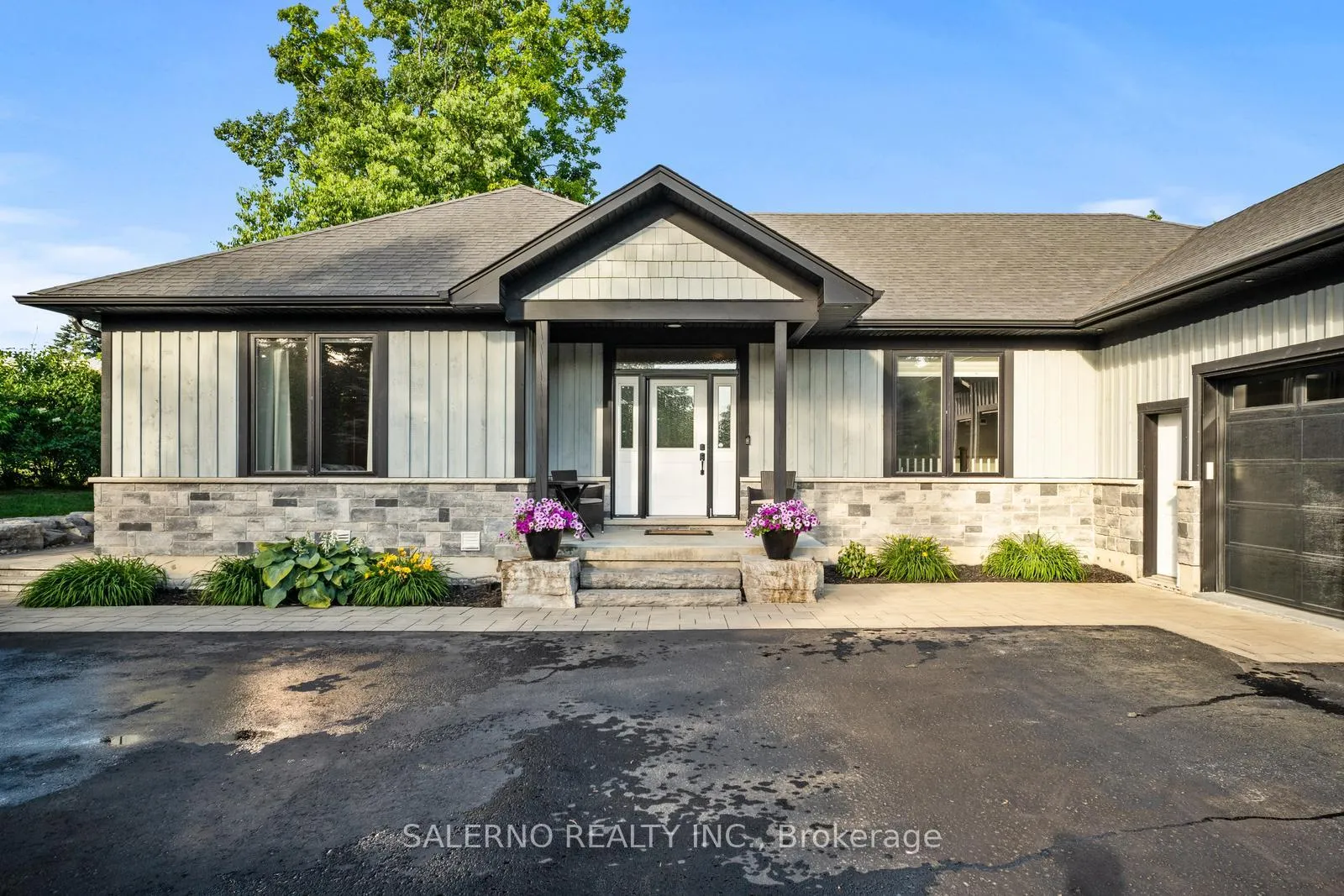 Photo 7 of 2065 Forest Valley Drive, Innisfil, Rural Innisfil — HOMEH