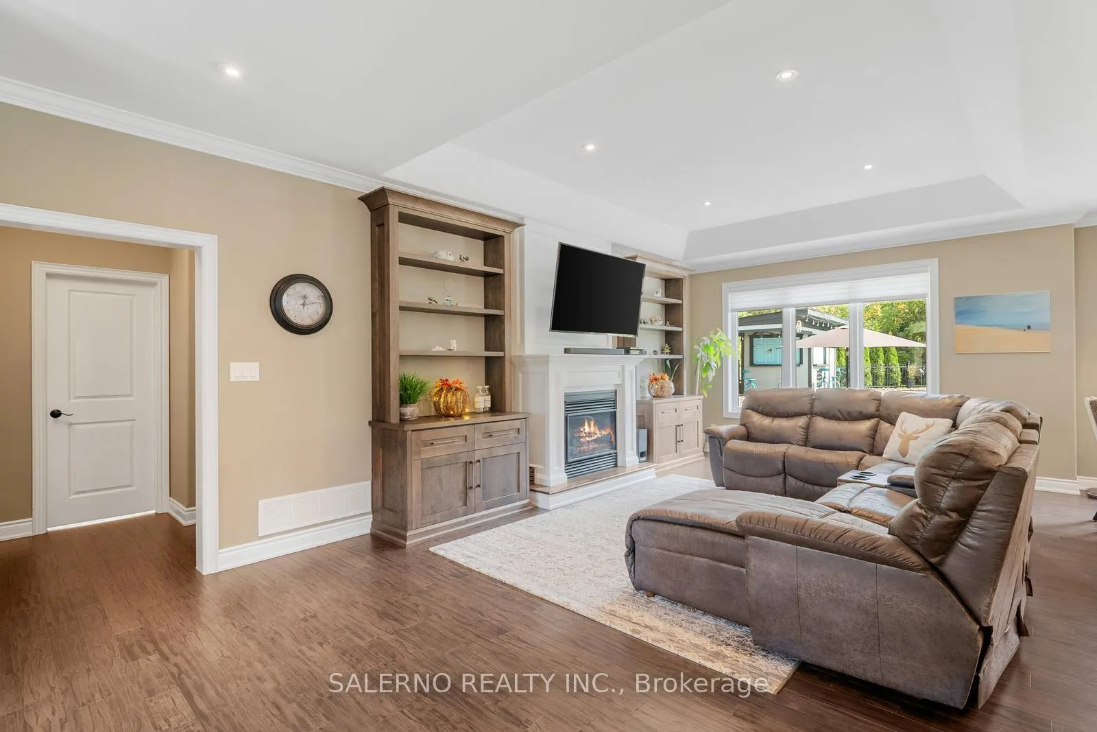 Photo 9 of 2065 Forest Valley Drive, Innisfil, Rural Innisfil — HOMEH