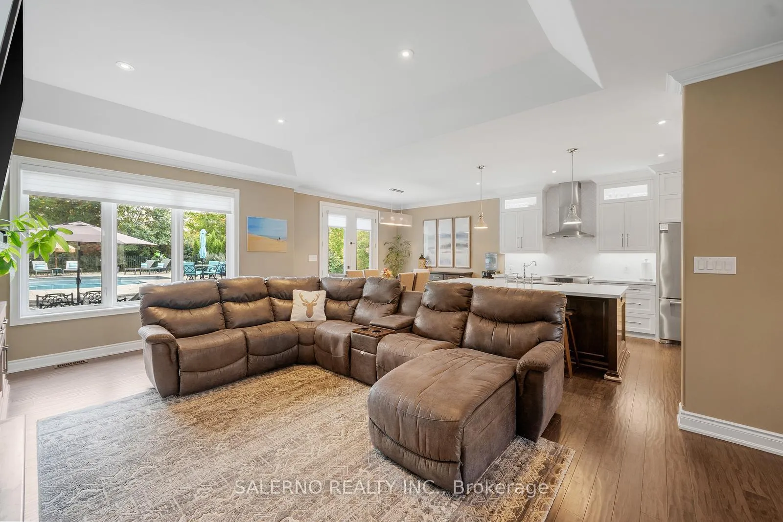Photo 11 of 2065 Forest Valley Drive, Innisfil, Rural Innisfil — HOMEH