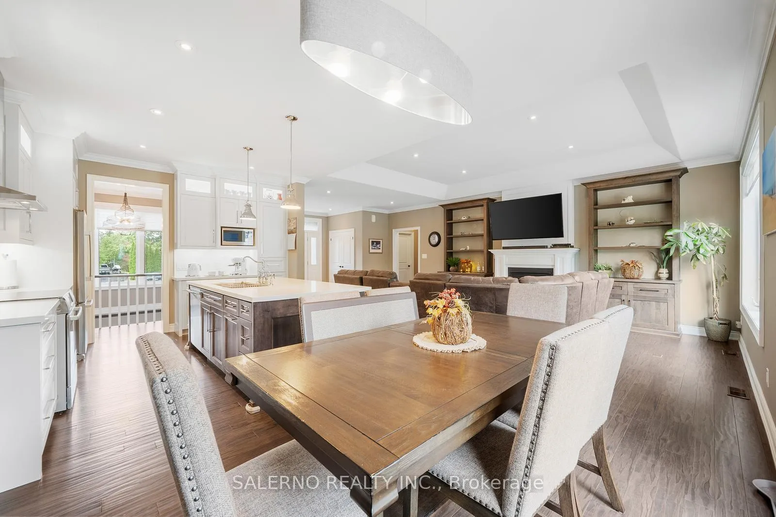 Photo 17 of 2065 Forest Valley Drive, Innisfil, Rural Innisfil — HOMEH