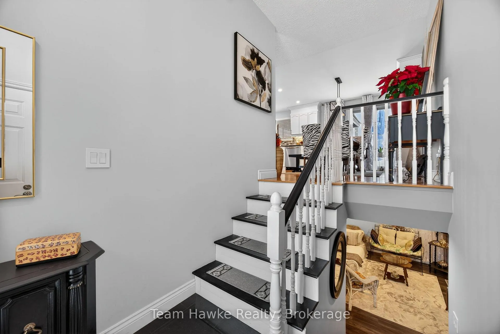Photo 4 of 58 Byrnes Crescent, Penetanguishene — HOMEH