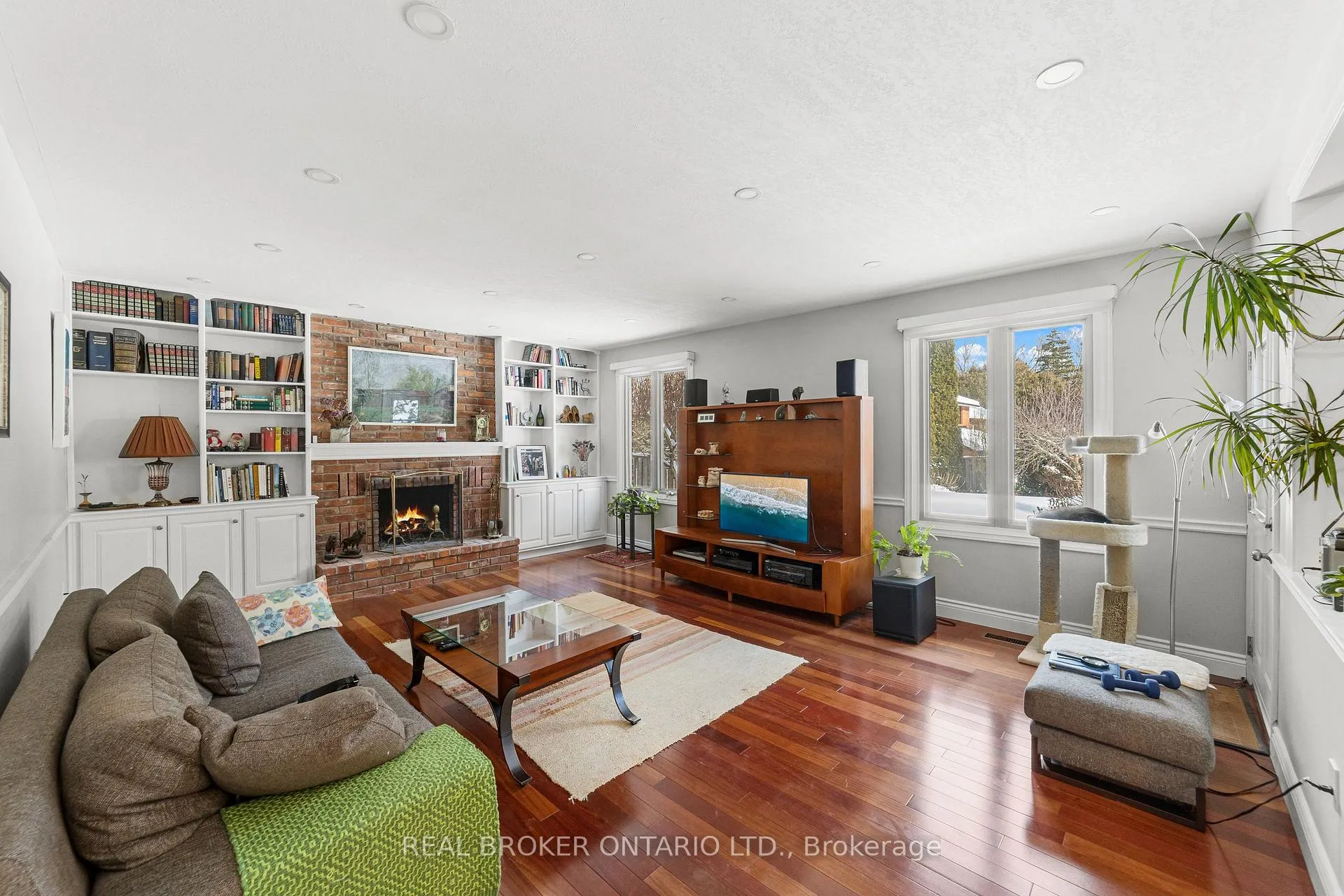 Photo 9 of 7 Templer Drive, Hamilton, Ancaster — HOMEH