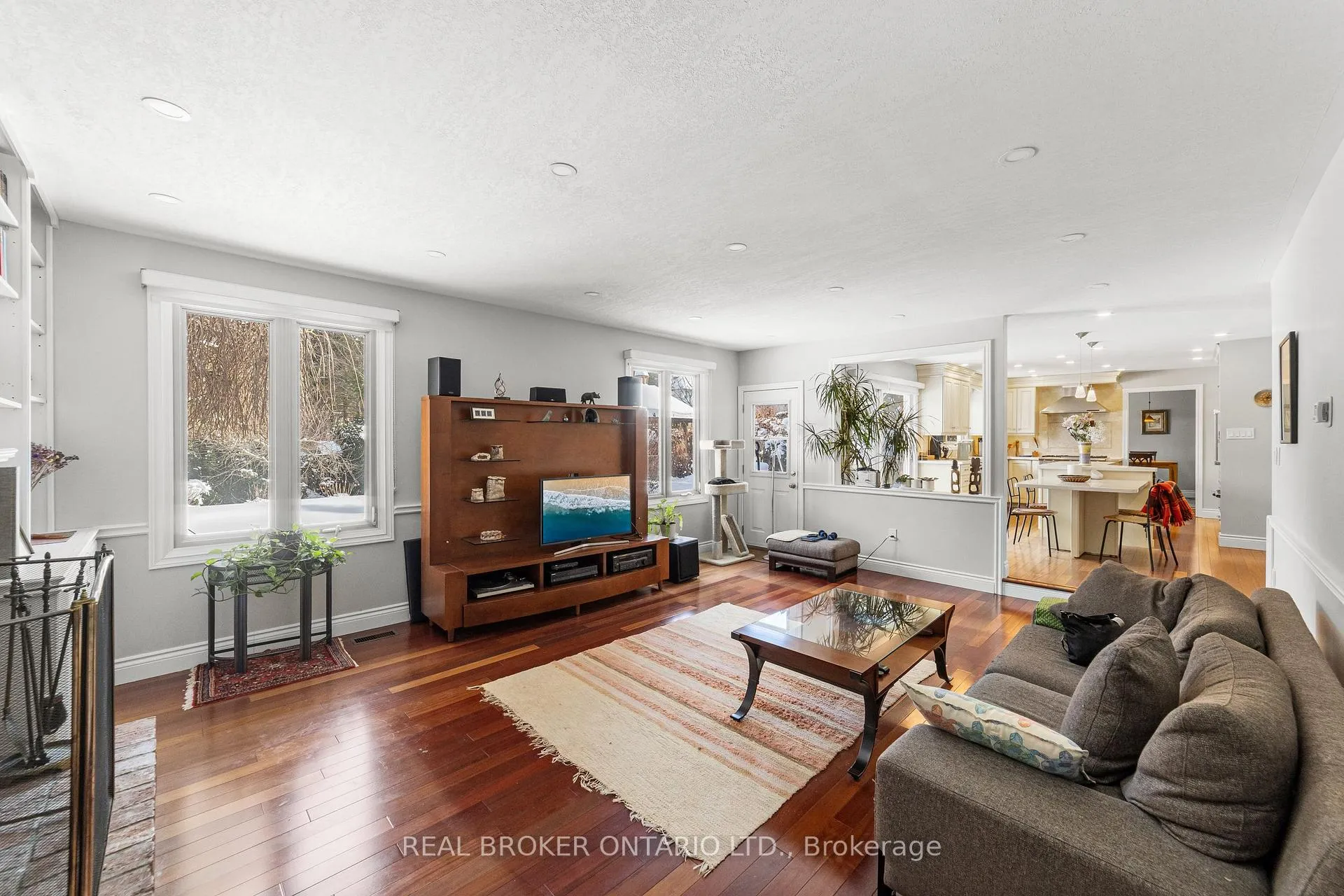 Photo 10 of 7 Templer Drive, Hamilton, Ancaster — HOMEH
