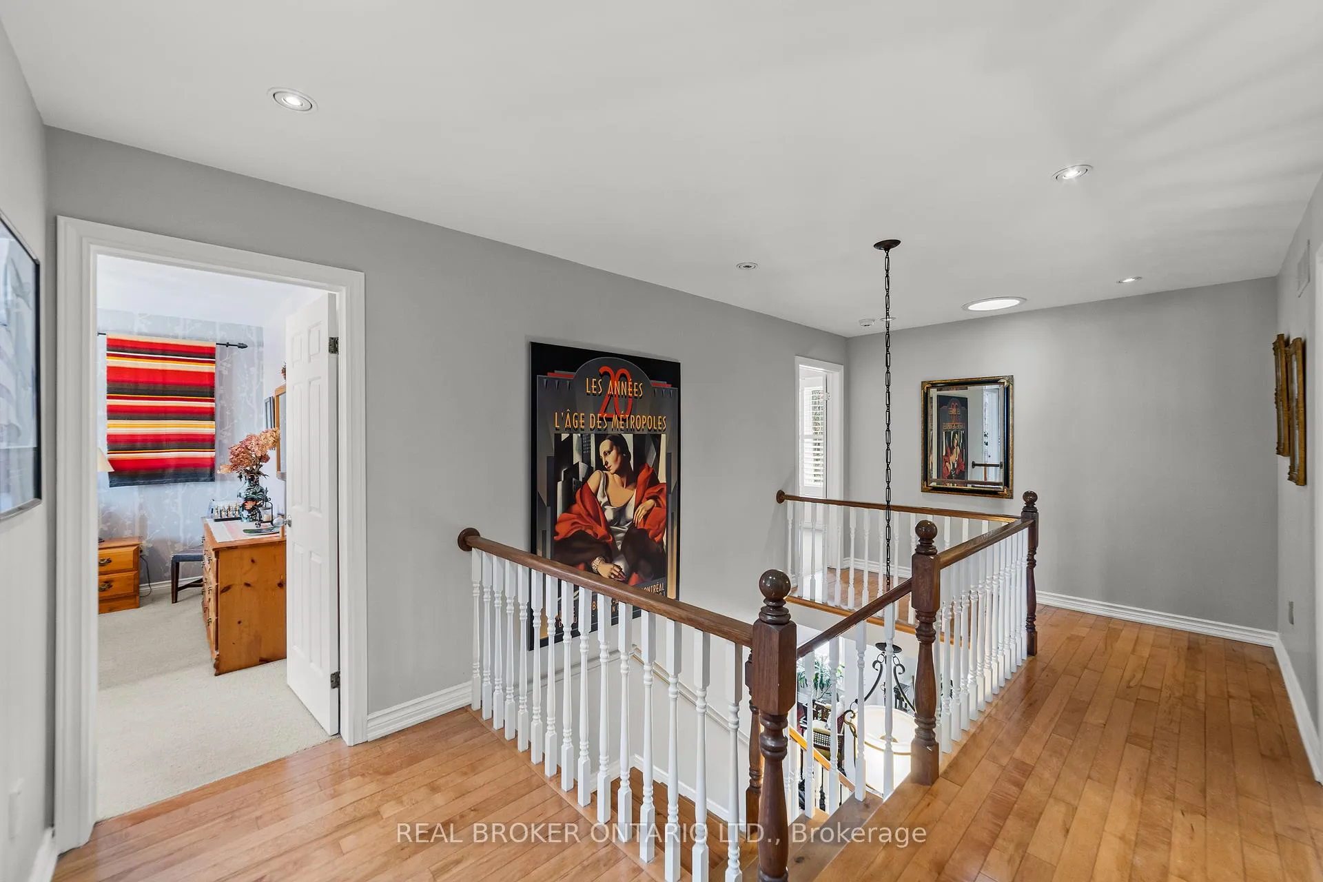 Photo 21 of 7 Templer Drive, Hamilton, Ancaster — HOMEH