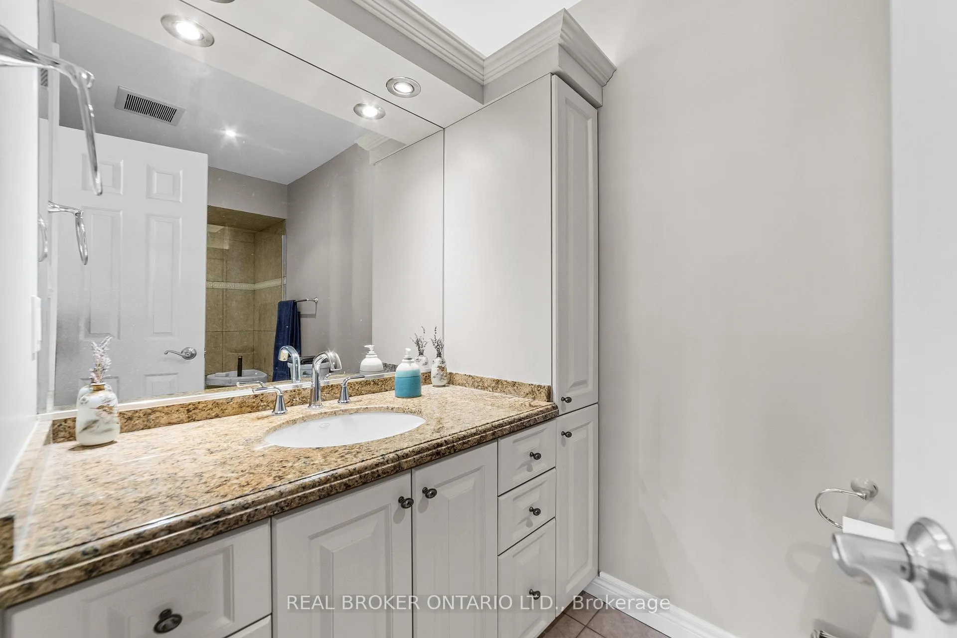Photo 30 of 7 Templer Drive, Hamilton, Ancaster — HOMEH