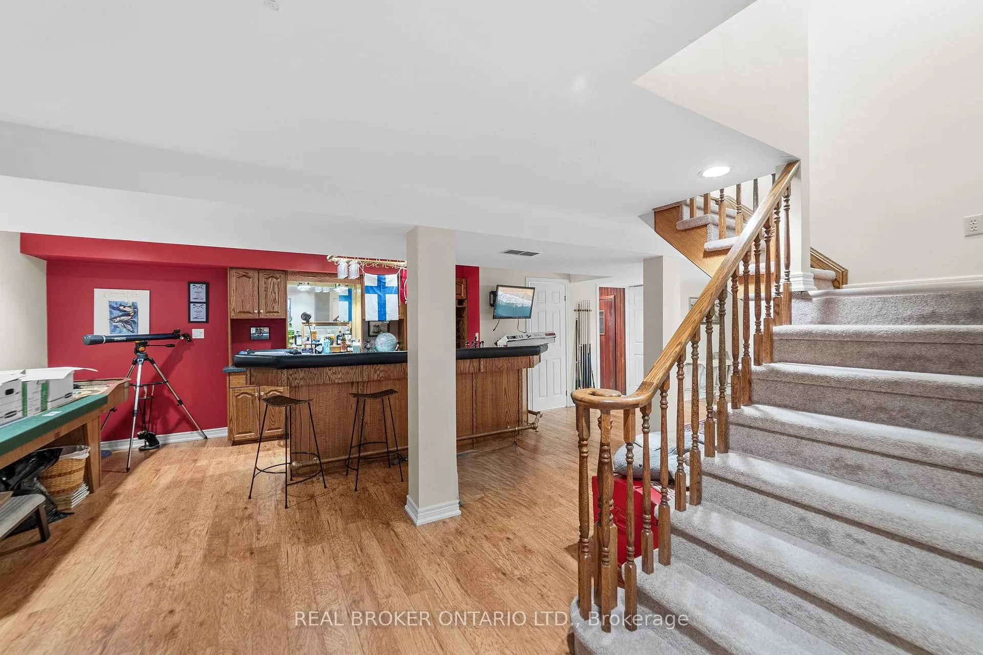 Photo 32 of 7 Templer Drive, Hamilton, Ancaster — HOMEH