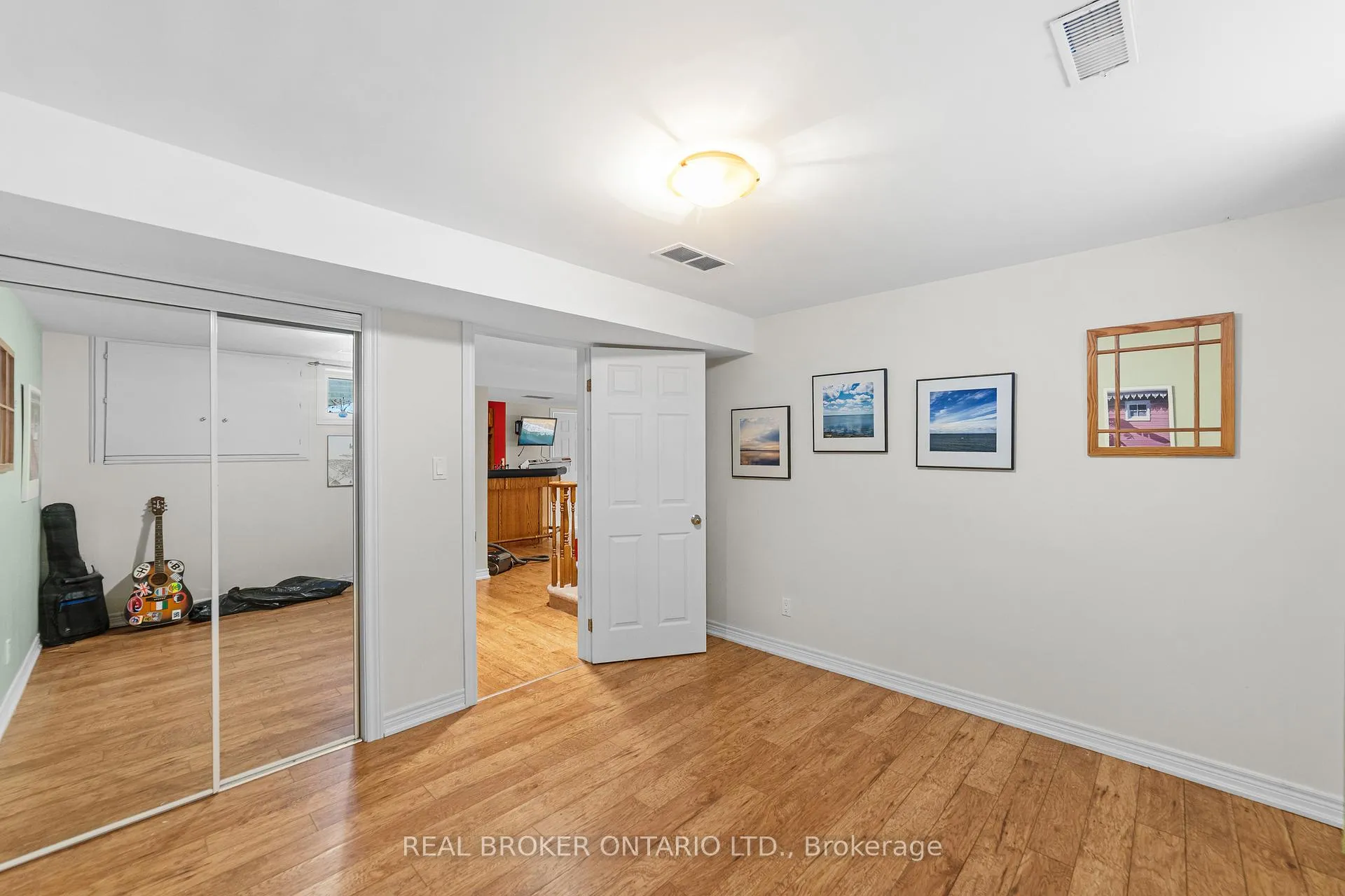 Photo 35 of 7 Templer Drive, Hamilton, Ancaster — HOMEH