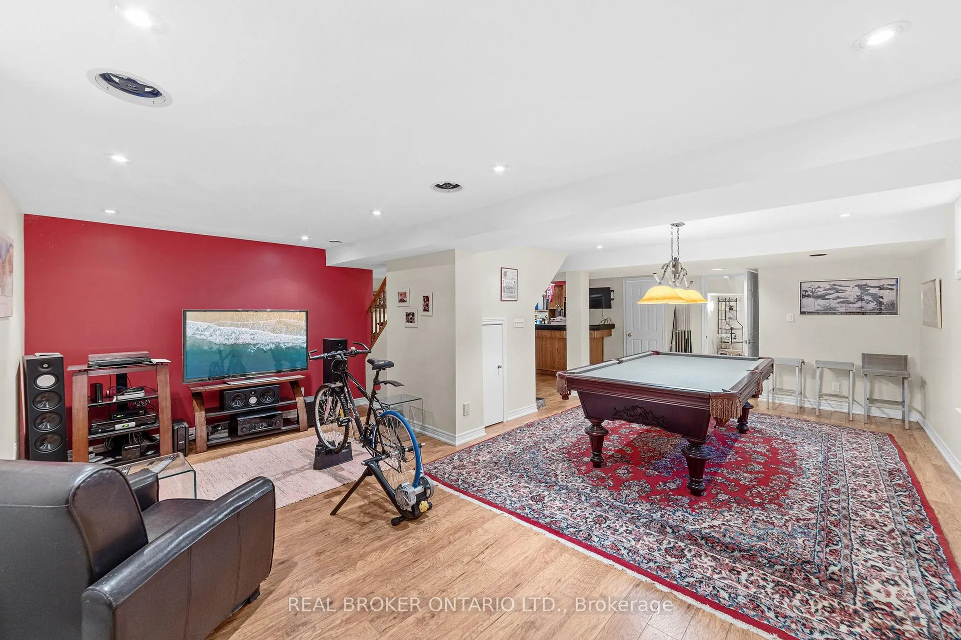 Photo 37 of 7 Templer Drive, Hamilton, Ancaster — HOMEH