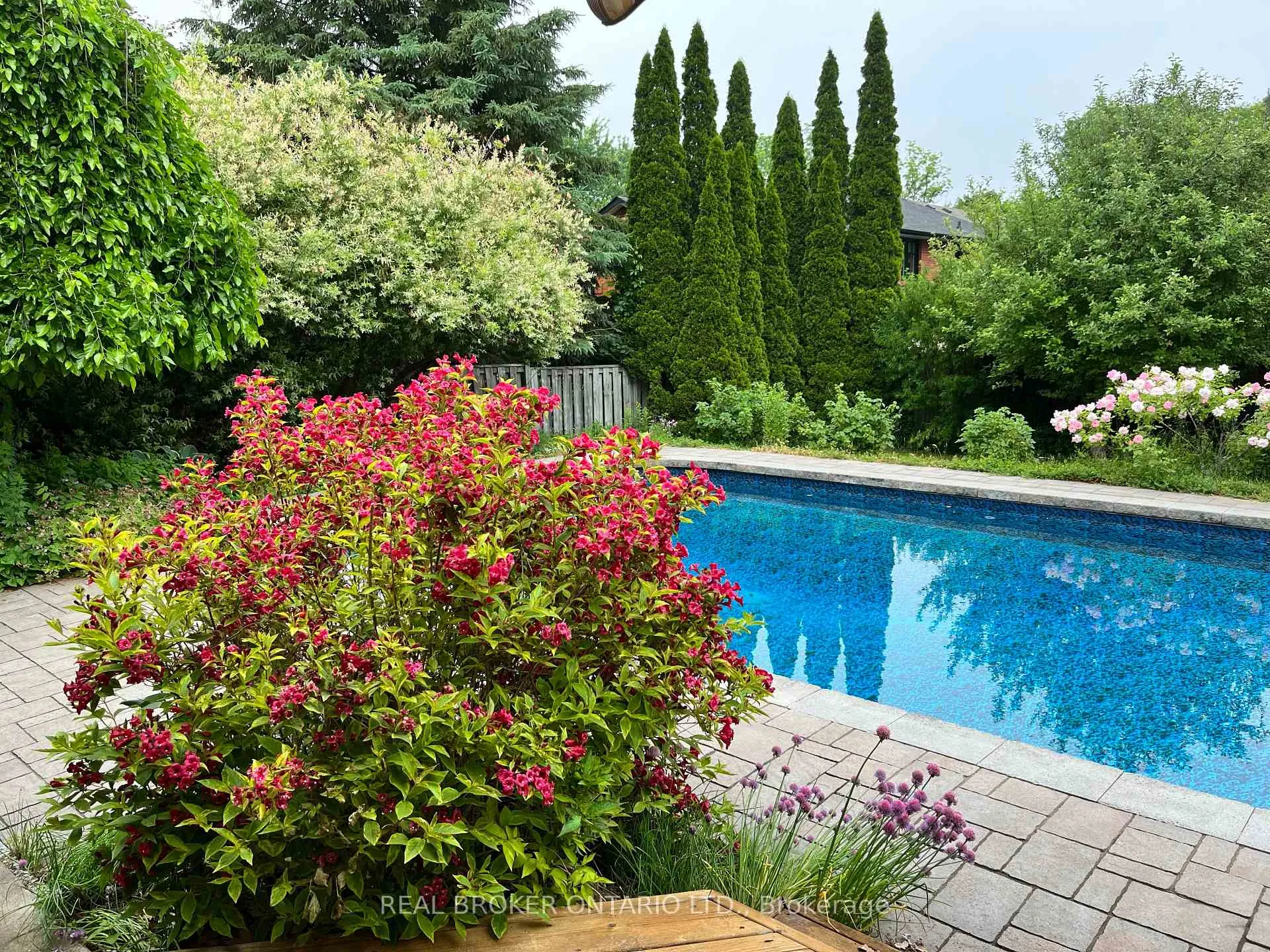 Photo 45 of 7 Templer Drive, Hamilton, Ancaster — HOMEH