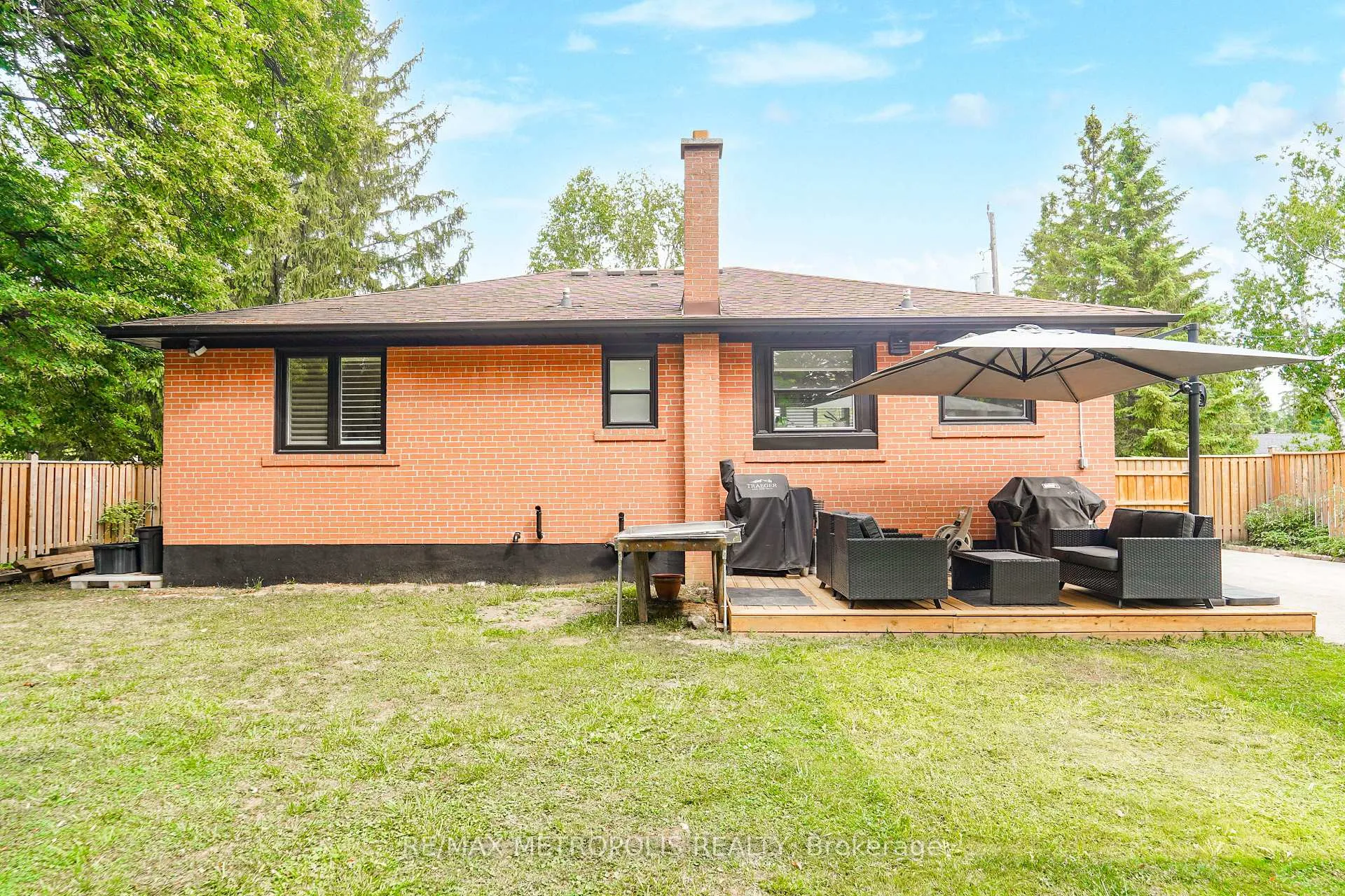 Photo 3 of 23 Hawman Avenue, King, Nobleton — HOMEH