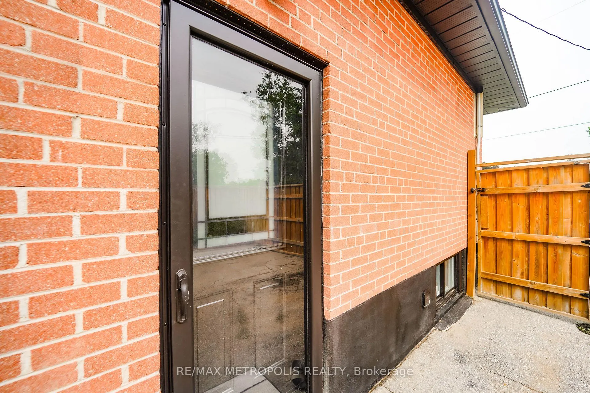 Photo 12 of 23 Hawman Avenue, King, Nobleton — HOMEH