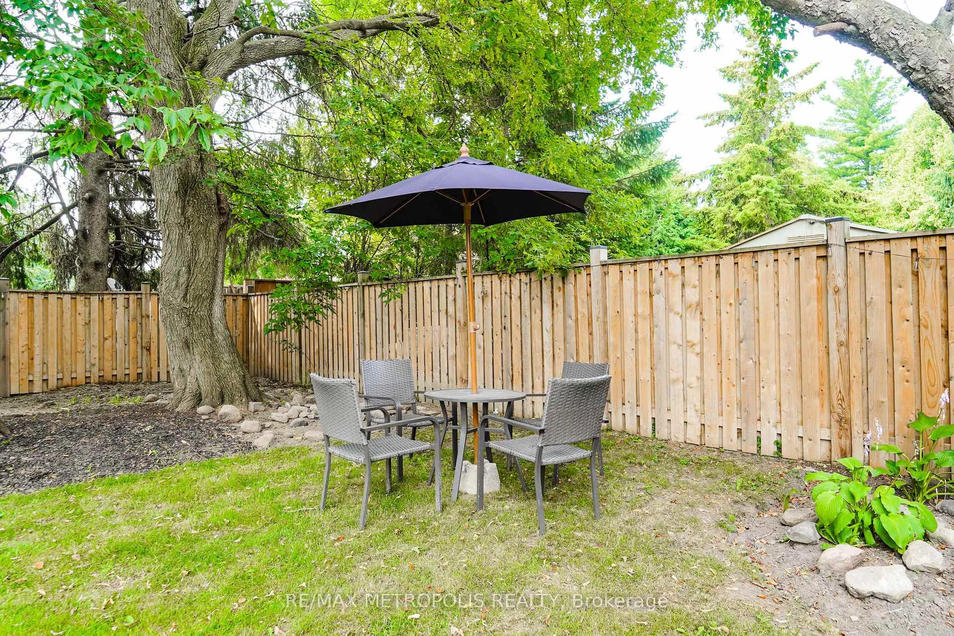 Photo 15 of 23 Hawman Avenue, King, Nobleton — HOMEH
