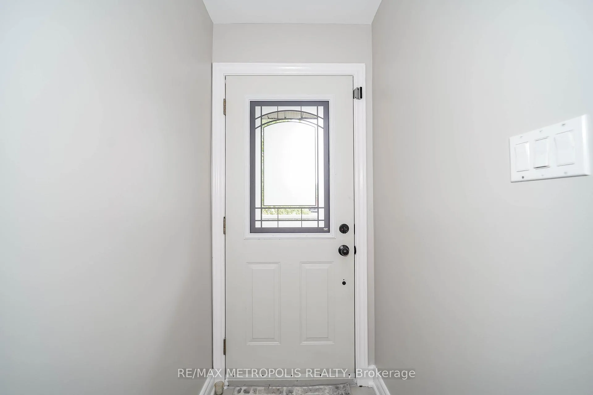 Photo 16 of 23 Hawman Avenue, King, Nobleton — HOMEH