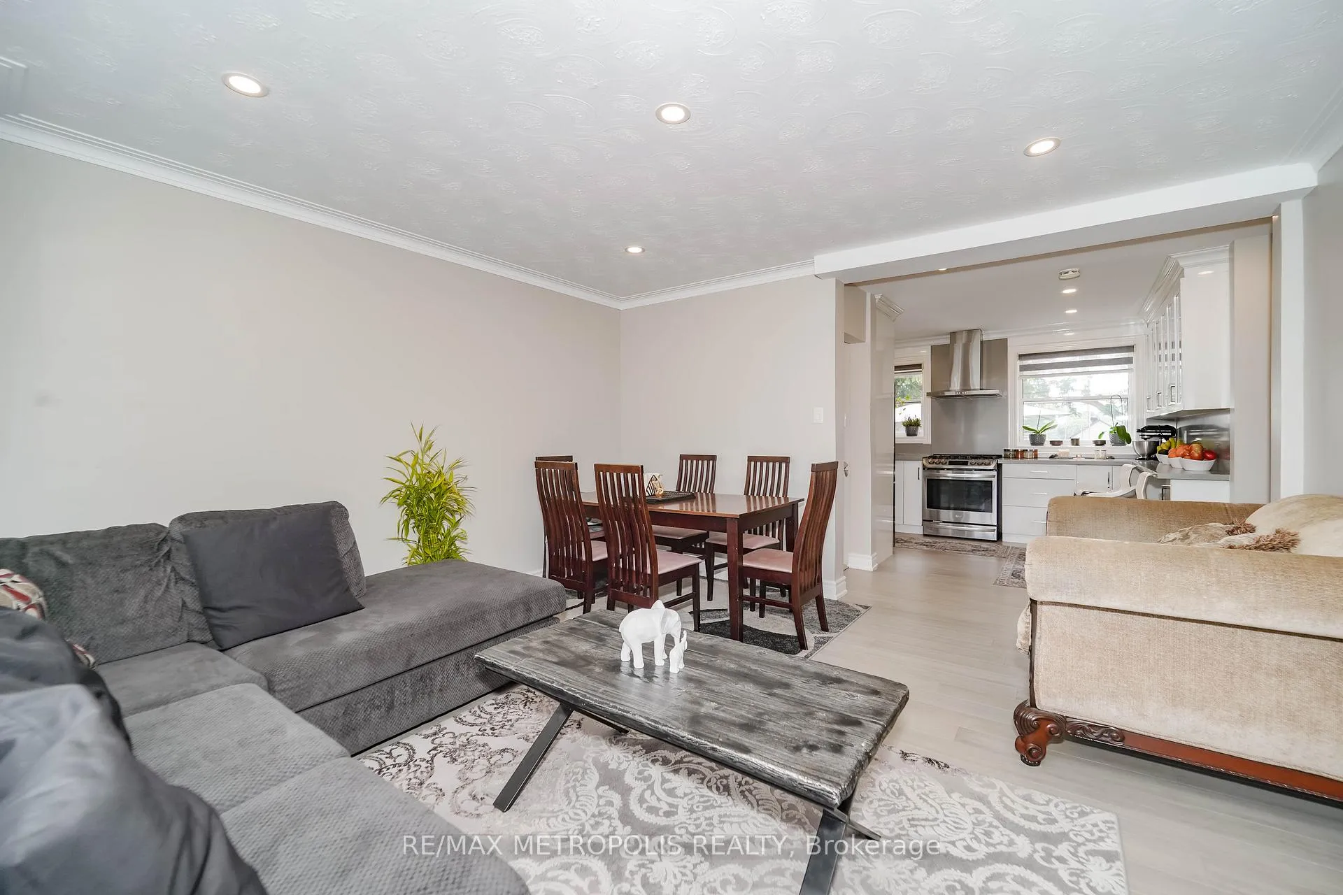Photo 21 of 23 Hawman Avenue, King, Nobleton — HOMEH