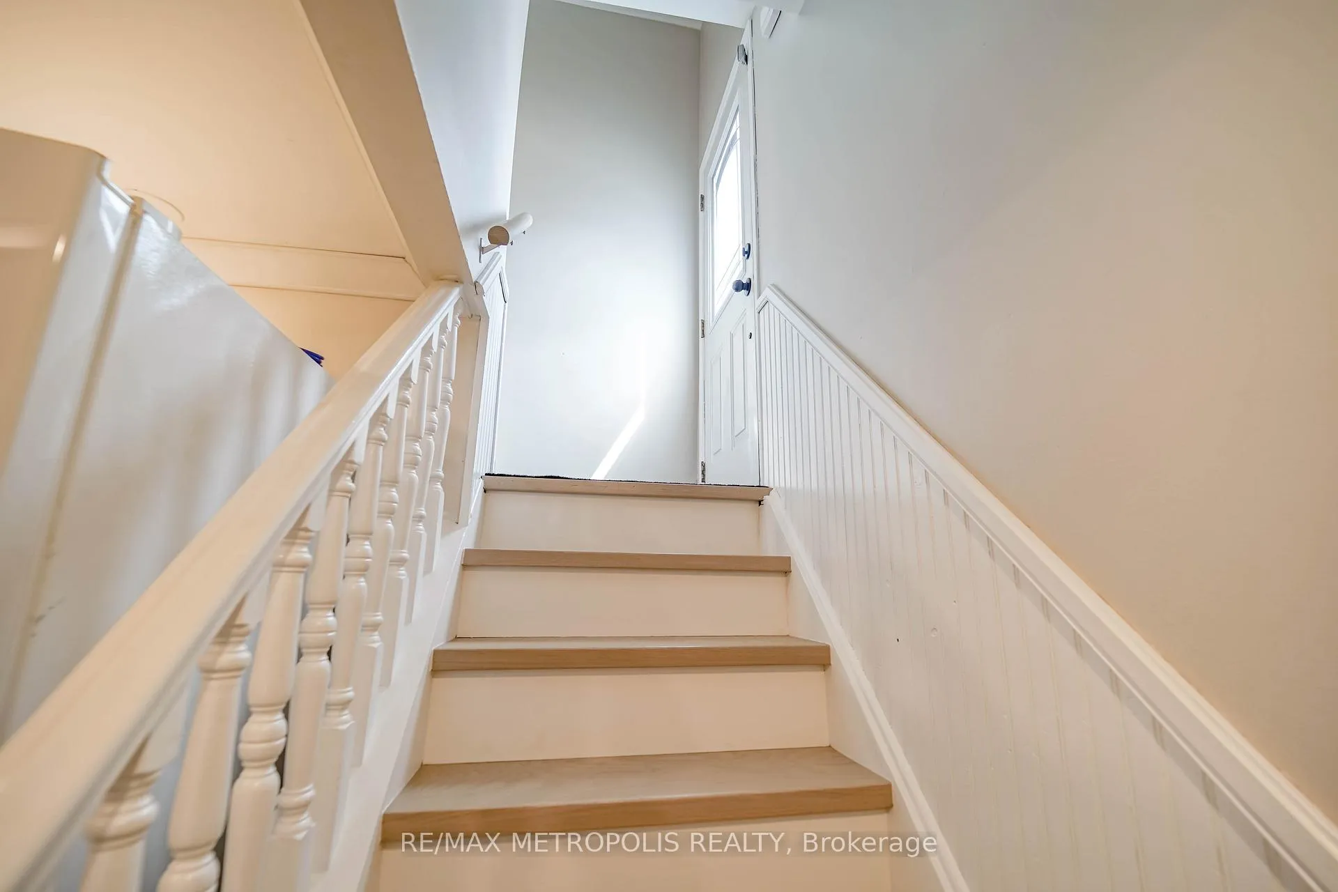 Photo 36 of 23 Hawman Avenue, King, Nobleton — HOMEH