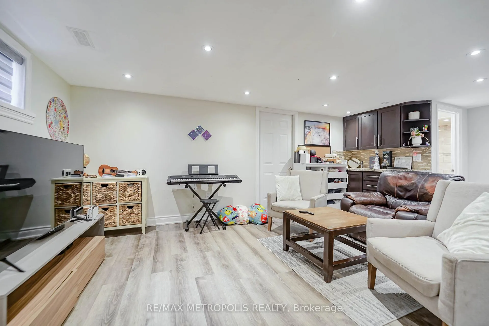 Photo 44 of 23 Hawman Avenue, King, Nobleton — HOMEH