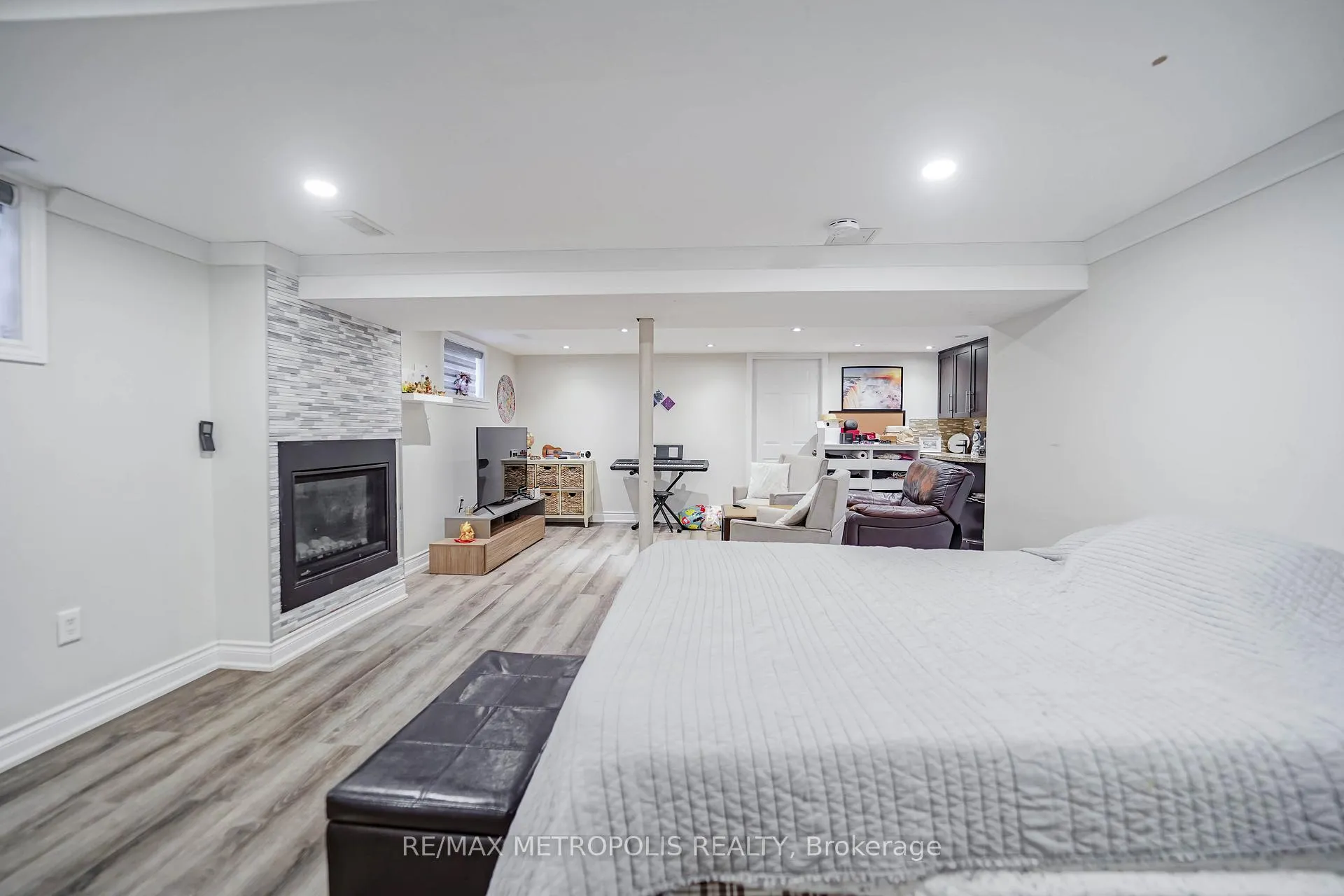Photo 48 of 23 Hawman Avenue, King, Nobleton — HOMEH