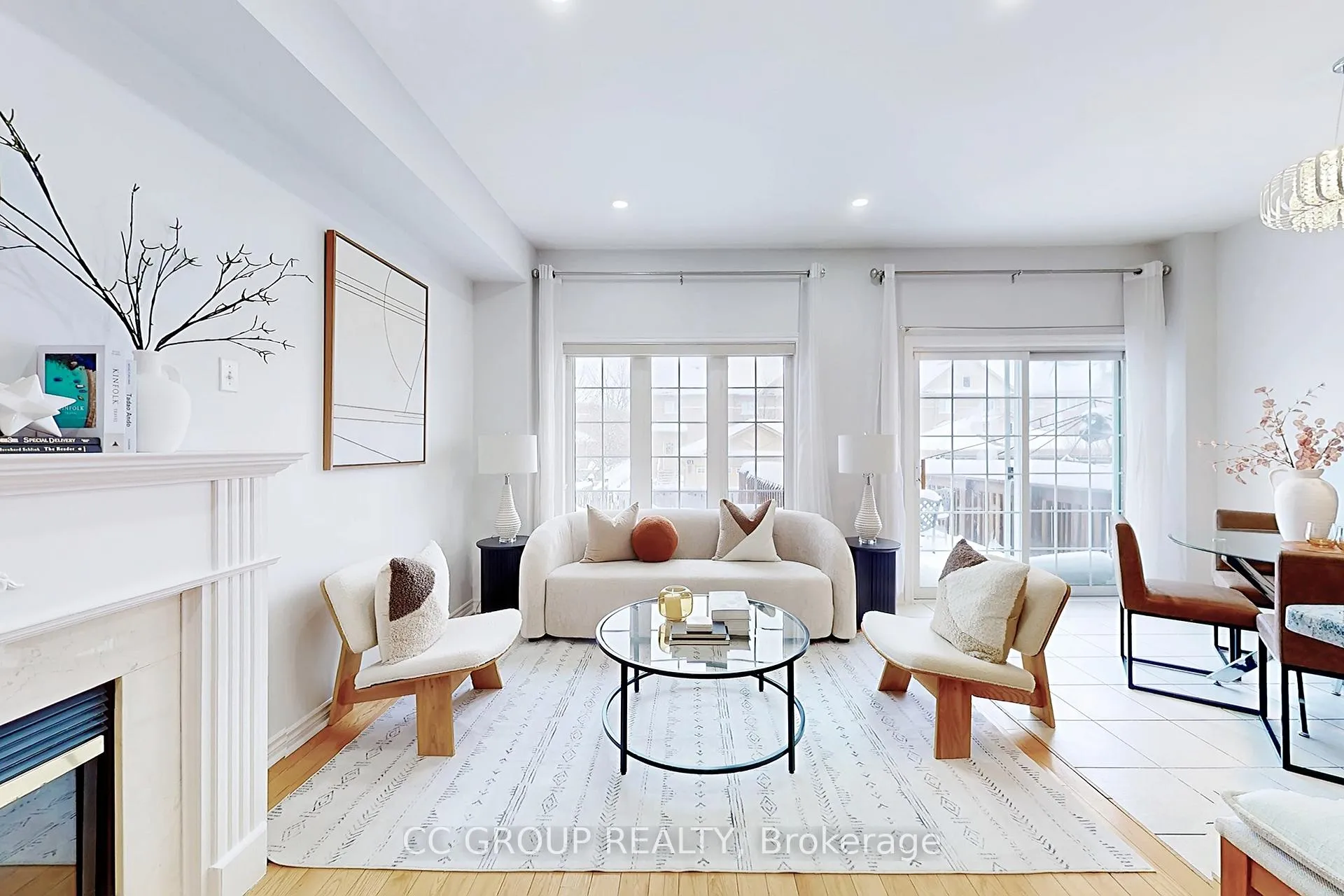 Photo 1 of 17 Lander Crescent, Vaughan, Patterson — HOMEH