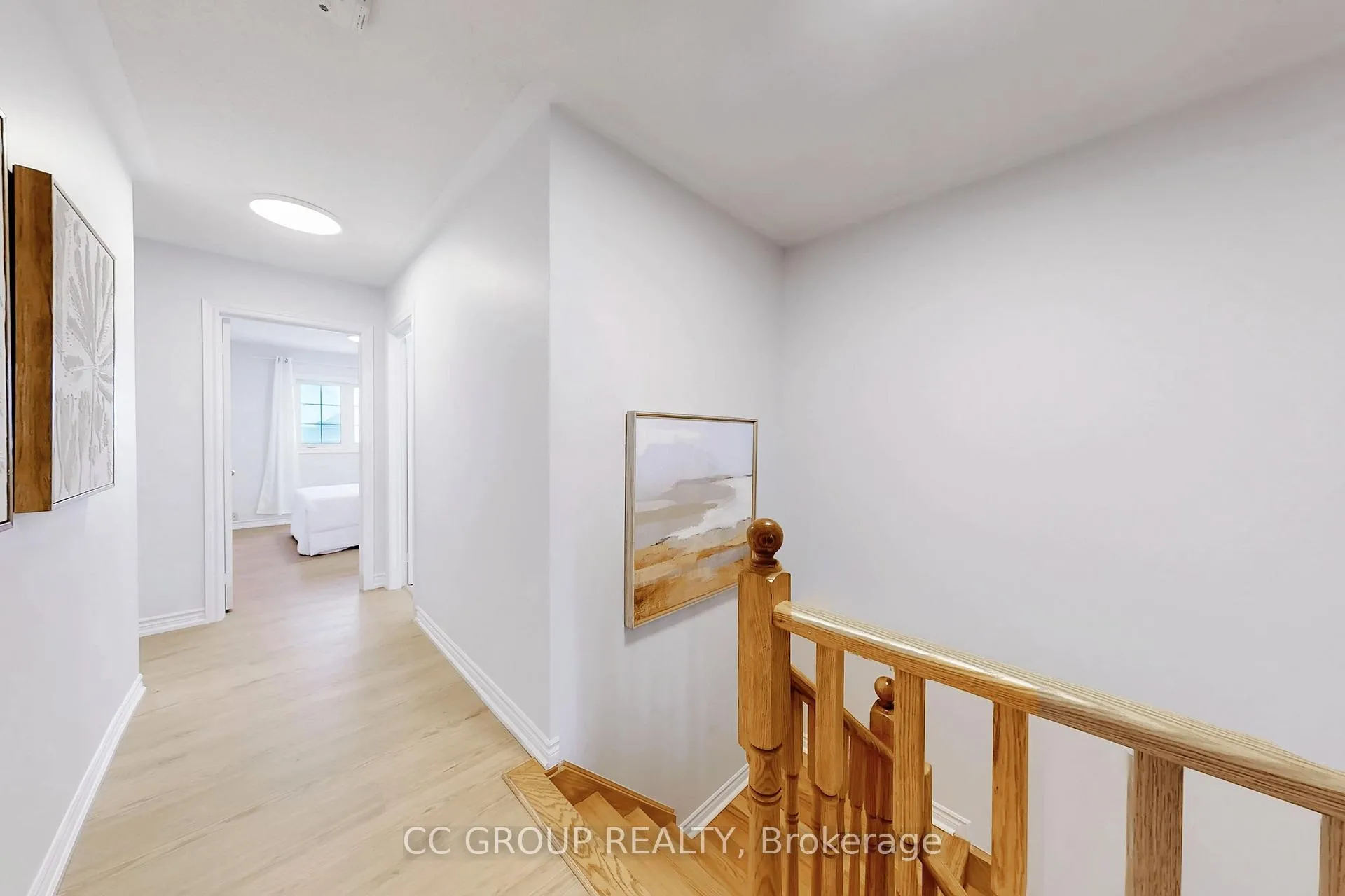 Photo 16 of 17 Lander Crescent, Vaughan, Patterson — HOMEH
