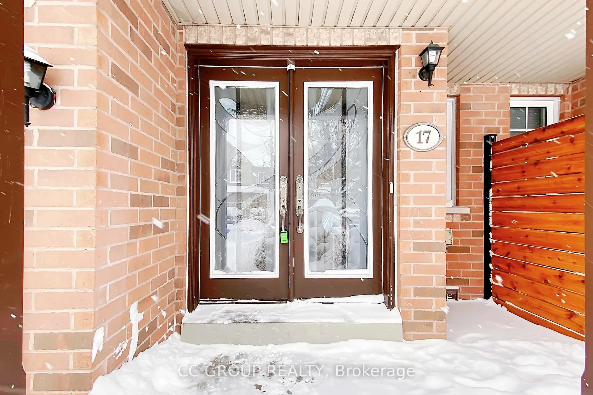 Photo 39 of 17 Lander Crescent, Vaughan, Patterson — HOMEH
