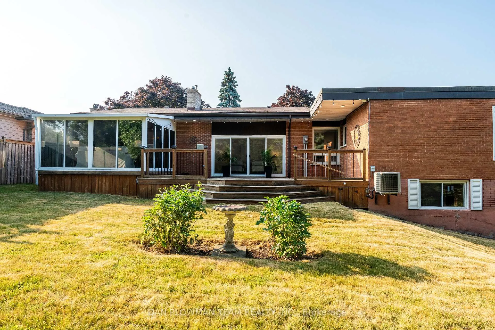 Photo 44 of 83 Sherwood Road E, Ajax, Central West — HOMEH
