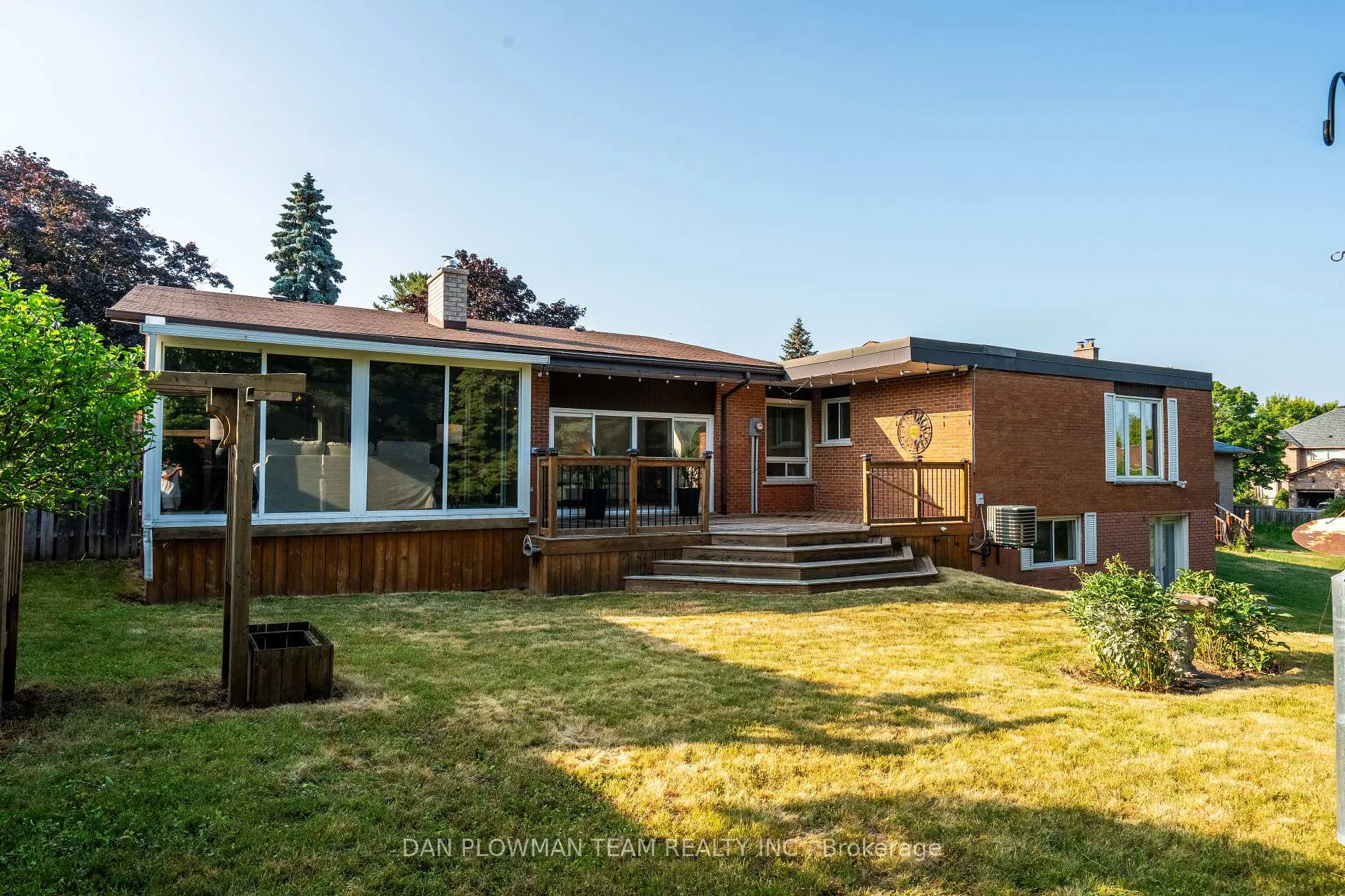 Photo 45 of 83 Sherwood Road E, Ajax, Central West — HOMEH