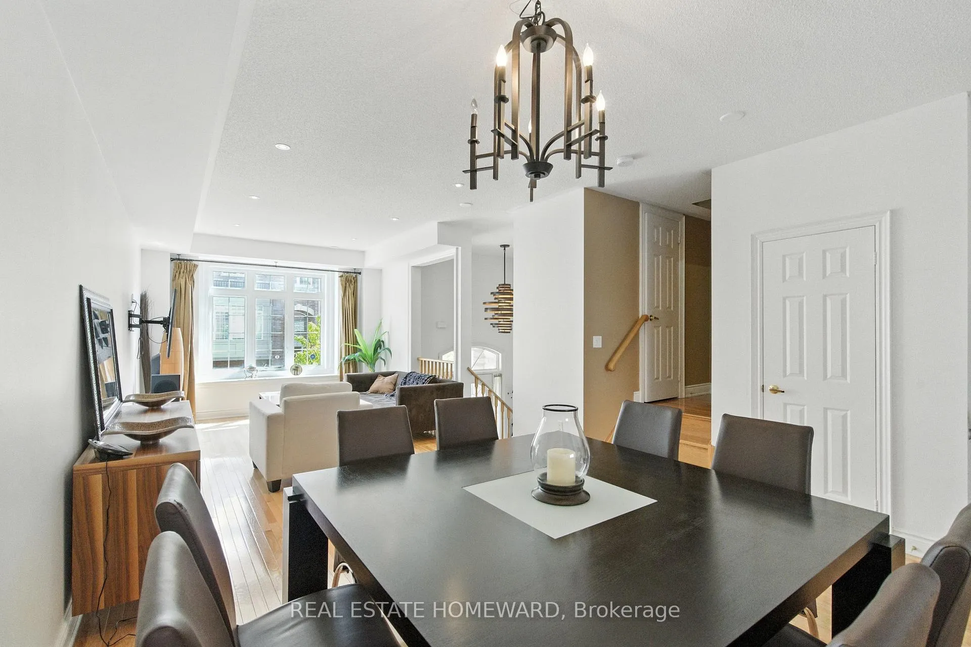 Photo 7 of 4 Isaac Devins Avenue, Vaughan, East Woodbridge — HOMEH