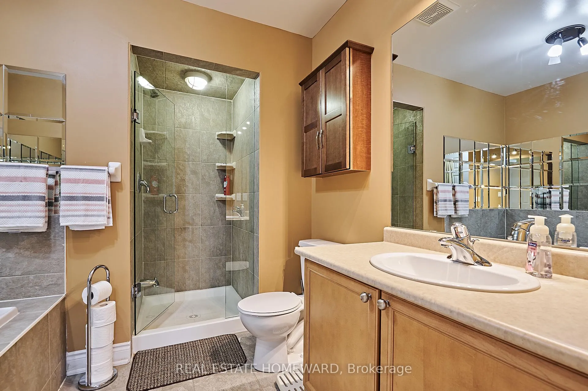 Photo 17 of 4 Isaac Devins Avenue, Vaughan, East Woodbridge — HOMEH