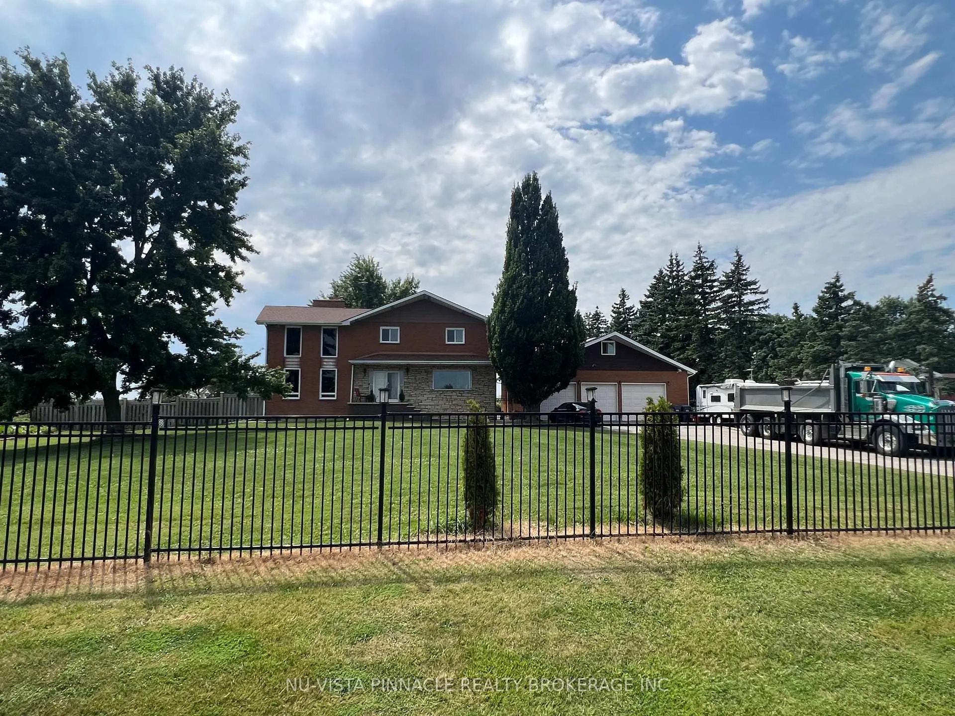 Photo of 13080 Centreville Creek Road