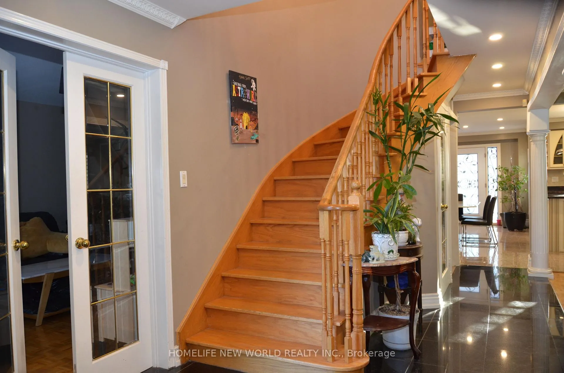 Photo 4 of 77 Nadia Avenue, Vaughan, Vaughan Grove — HOMEH