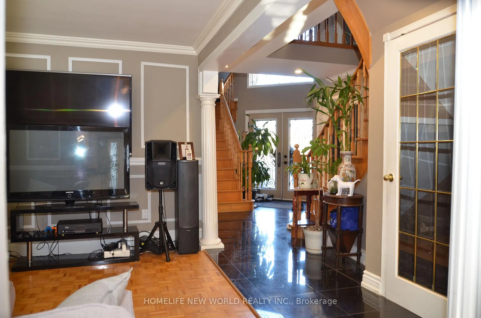 Photo 6 of 77 Nadia Avenue, Vaughan, Vaughan Grove — HOMEH
