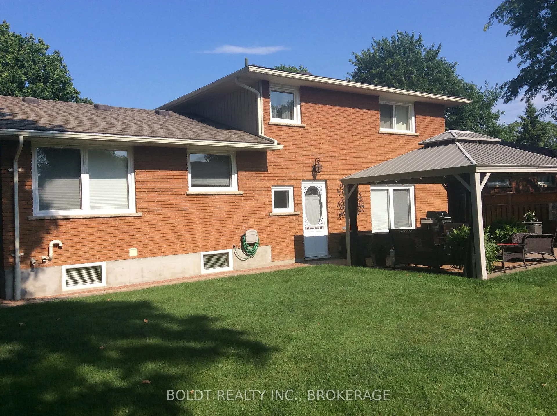 Photo 39 of 5 Upper Canada Drive, St. Catharines, Lakeshore — HOMEH