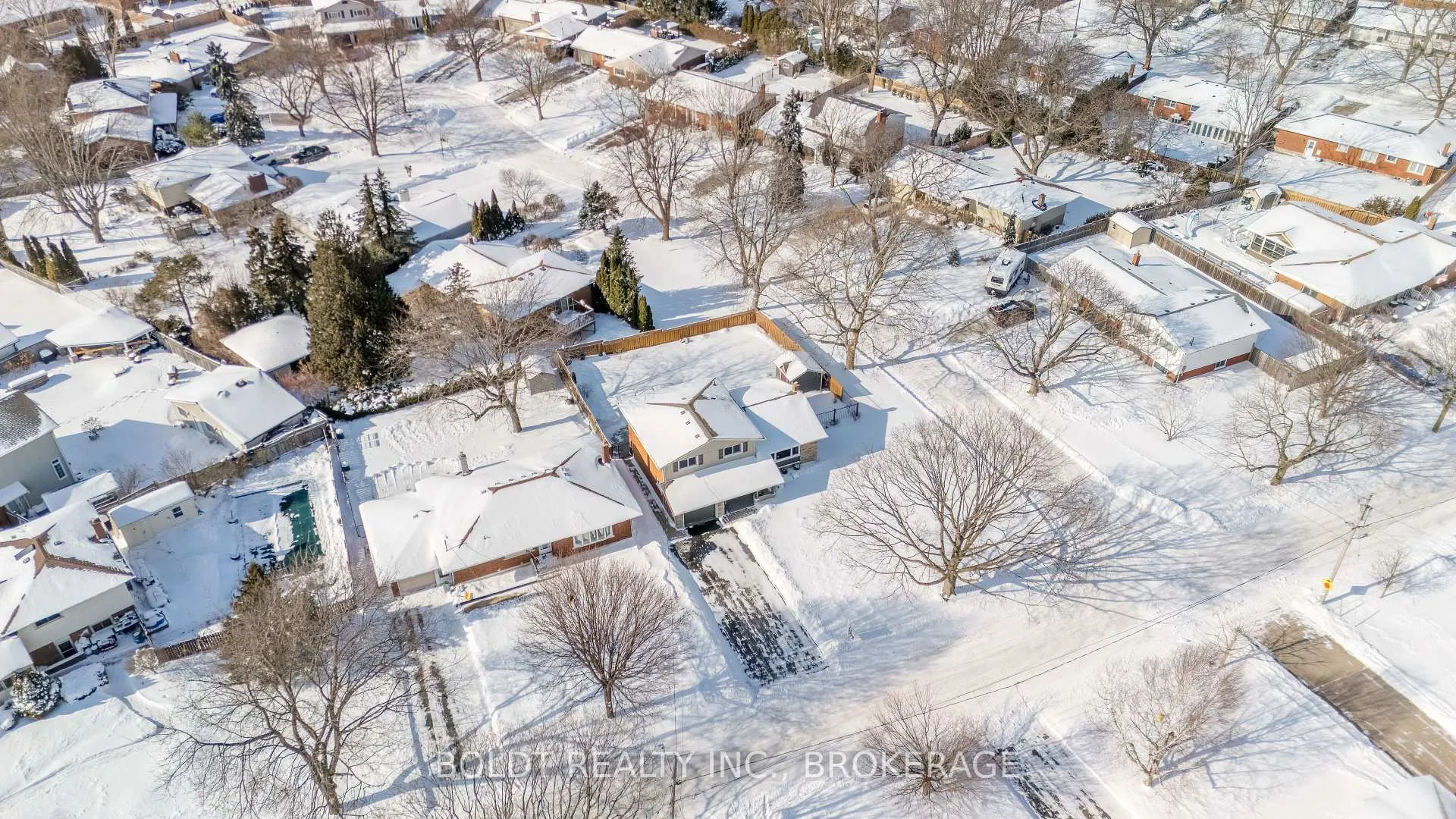 Photo 44 of 5 Upper Canada Drive, St. Catharines, Lakeshore — HOMEH