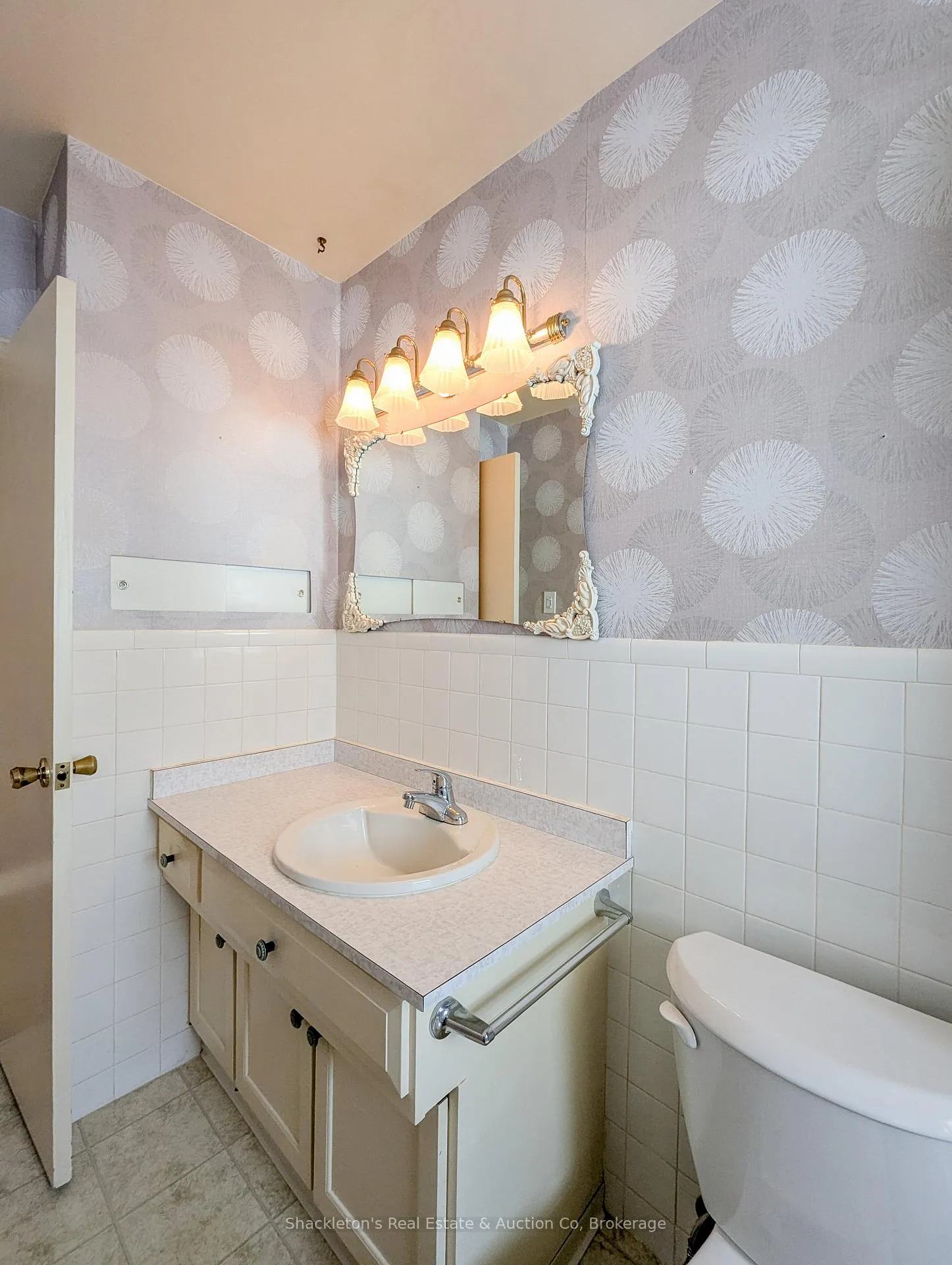 Photo 15 of 53 Sandra Avenue, Kitchener — HOMEH