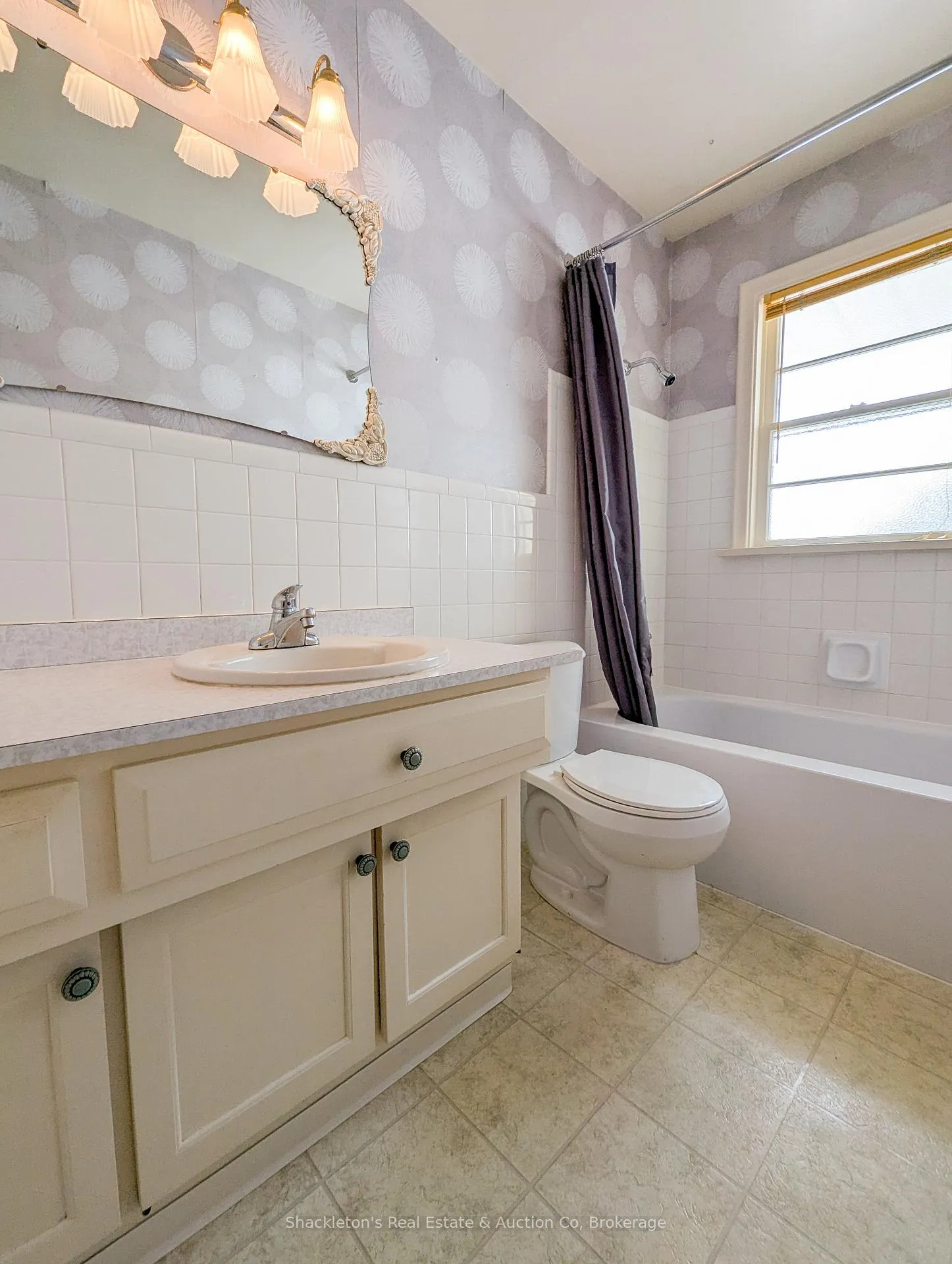 Photo 16 of 53 Sandra Avenue, Kitchener — HOMEH