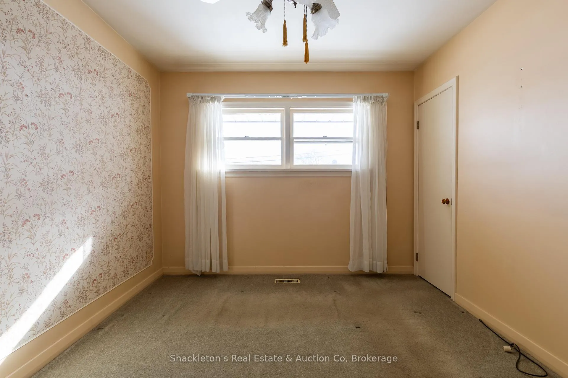 Photo 19 of 53 Sandra Avenue, Kitchener — HOMEH