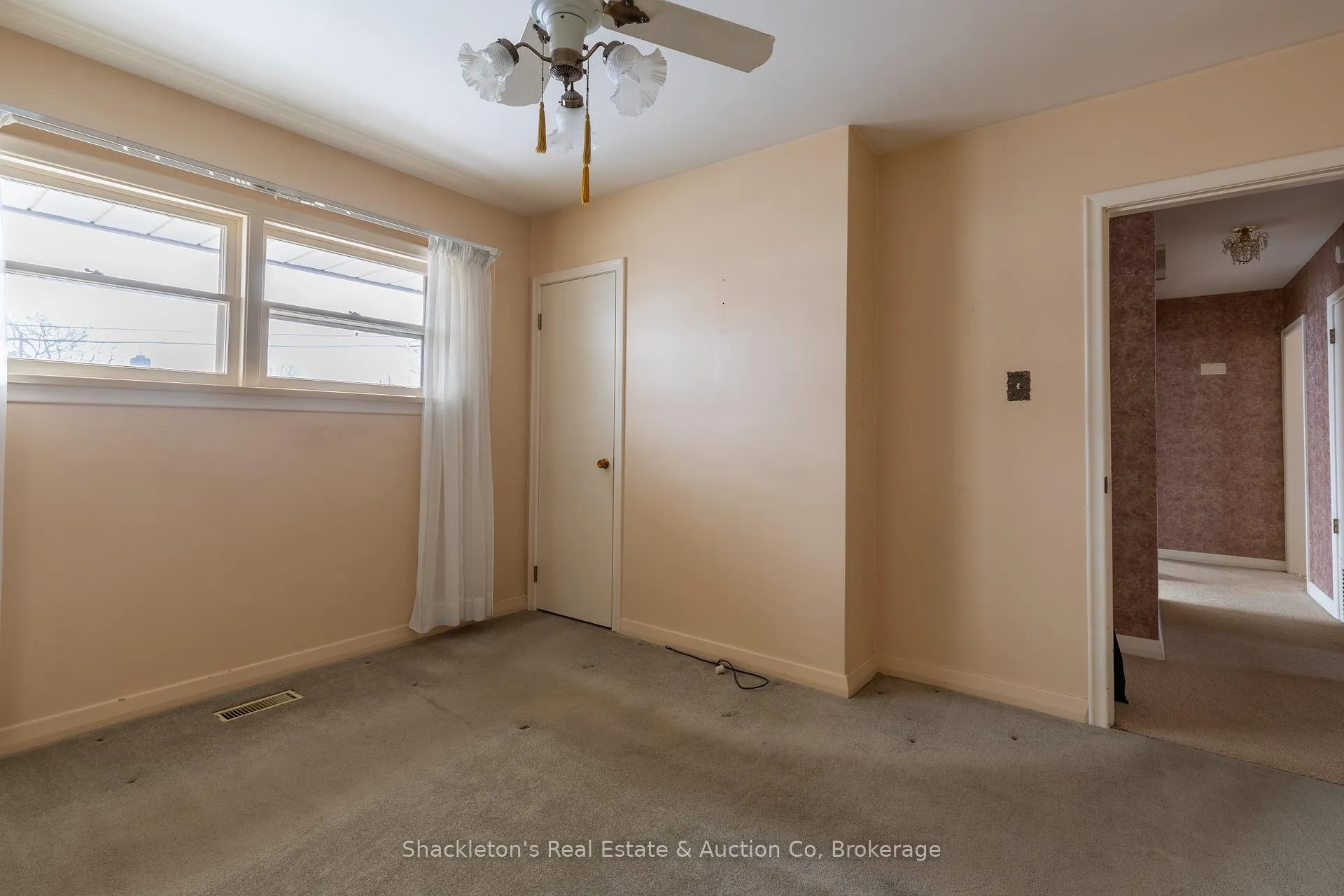 Photo 20 of 53 Sandra Avenue, Kitchener — HOMEH