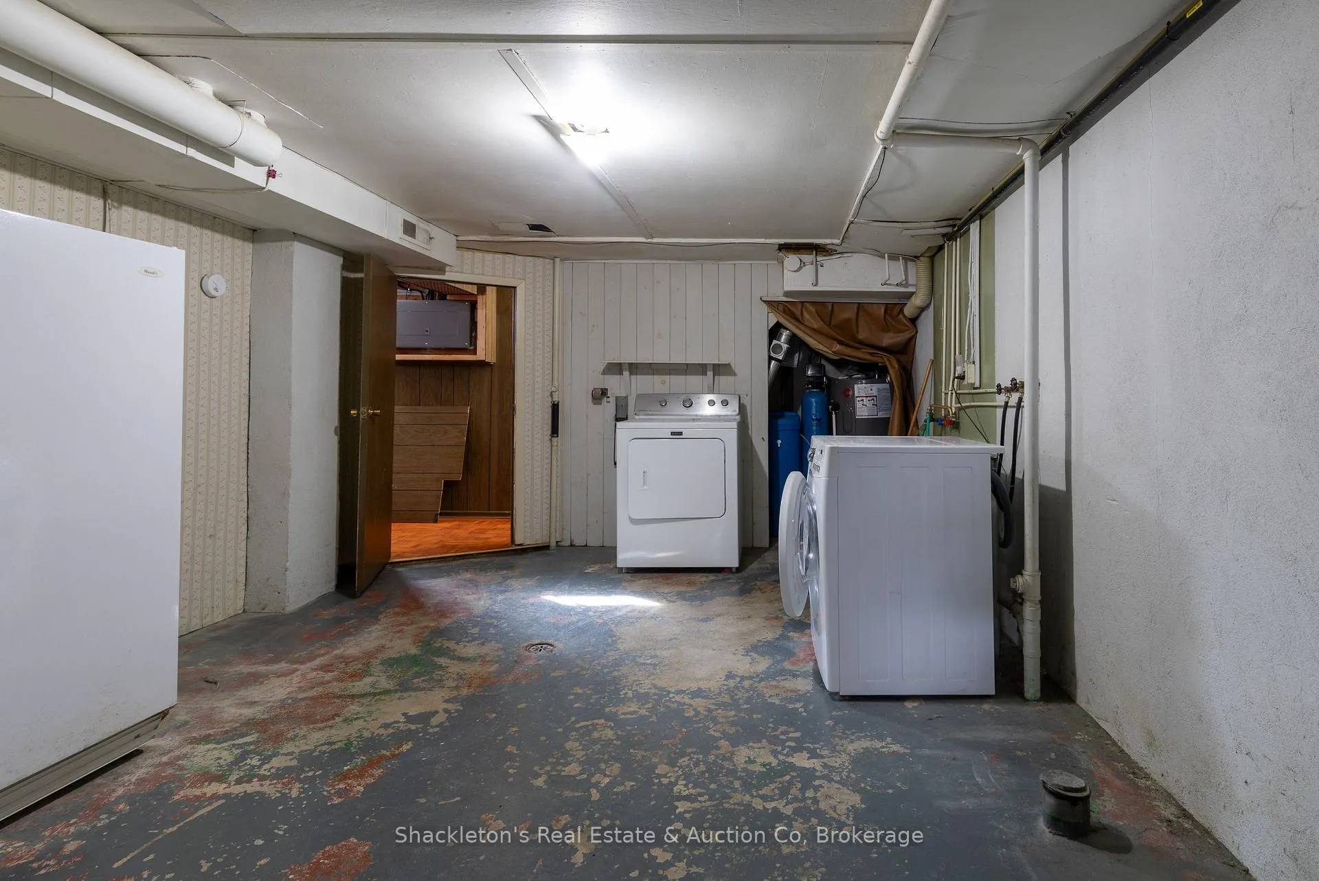 Photo 25 of 53 Sandra Avenue, Kitchener — HOMEH