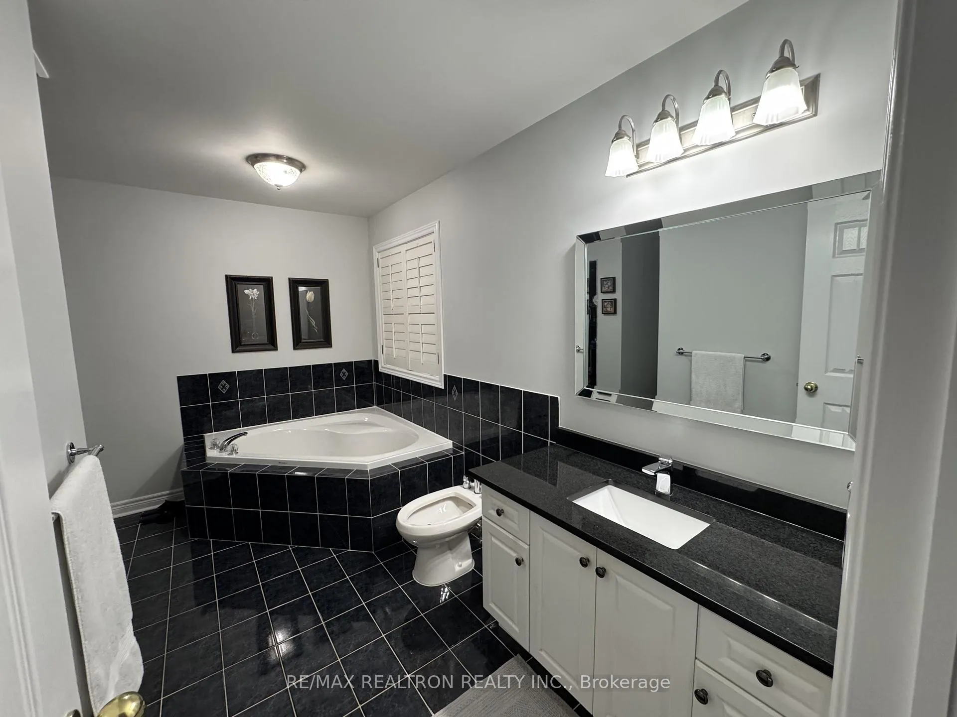 Photo 23 of 34 Houser Street, Markham, Wismer — HOMEH