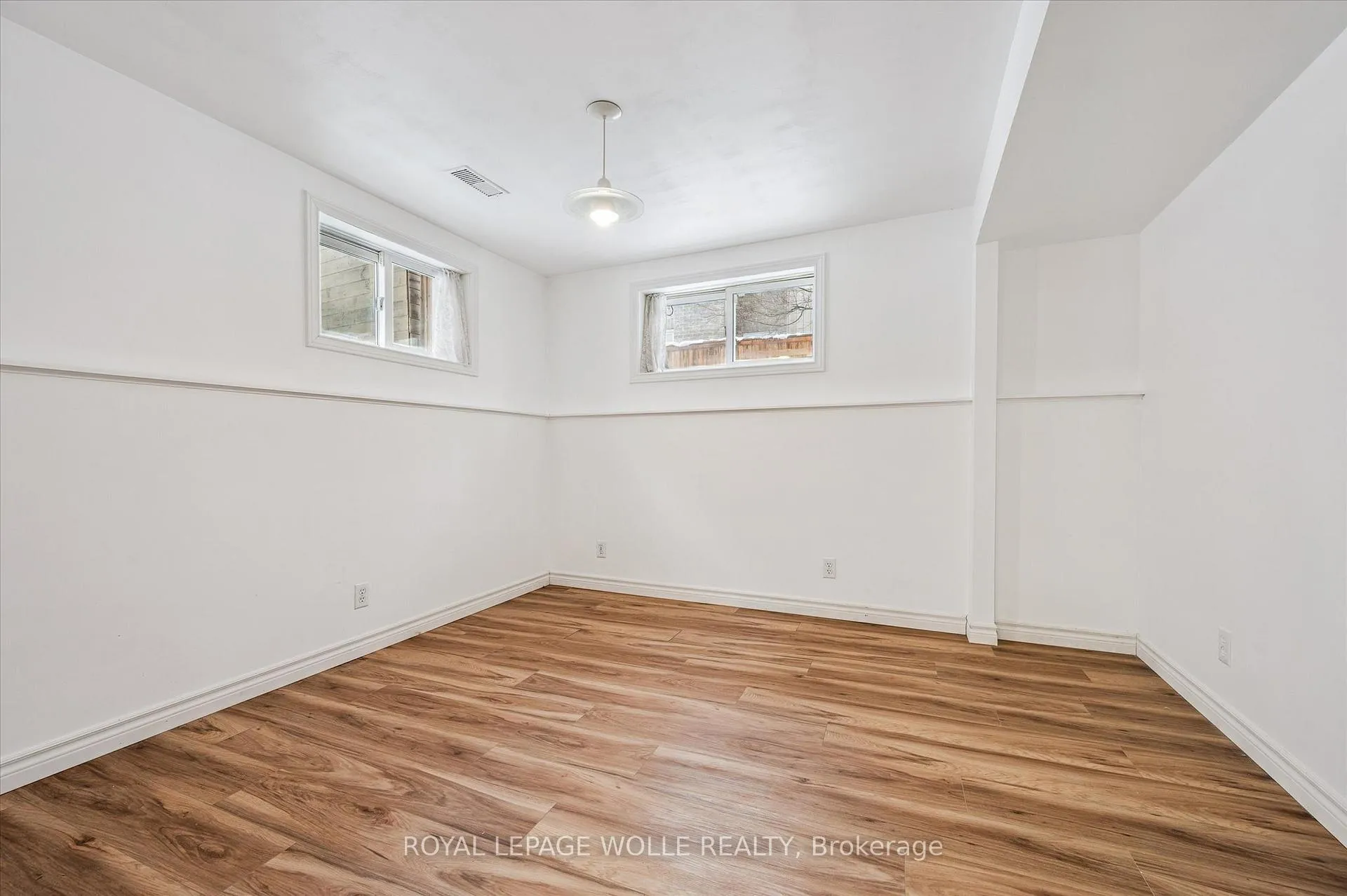 Photo 32 of 56 John Street W, Waterloo — HOMEH