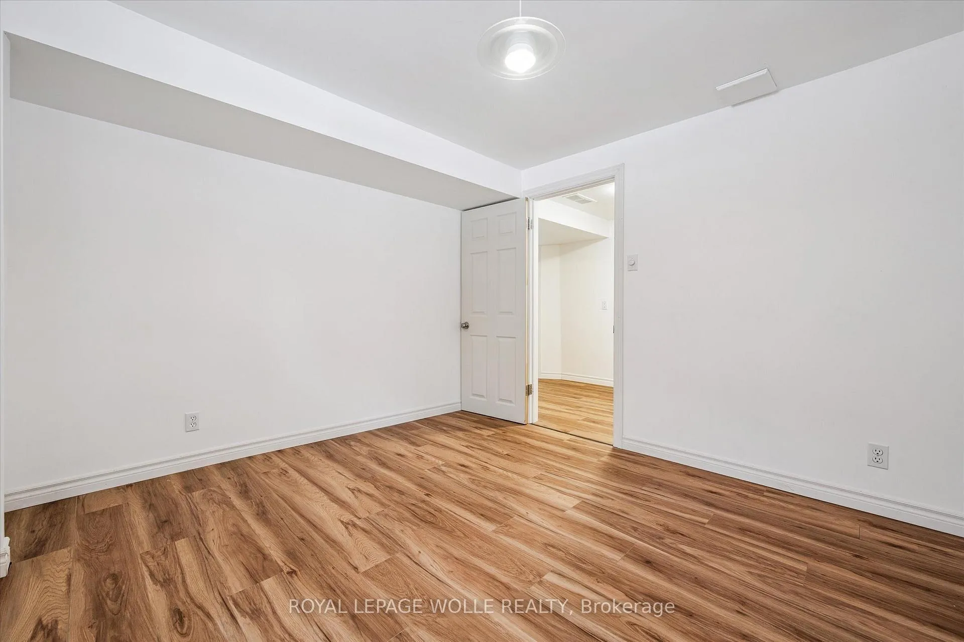 Photo 33 of 56 John Street W, Waterloo — HOMEH