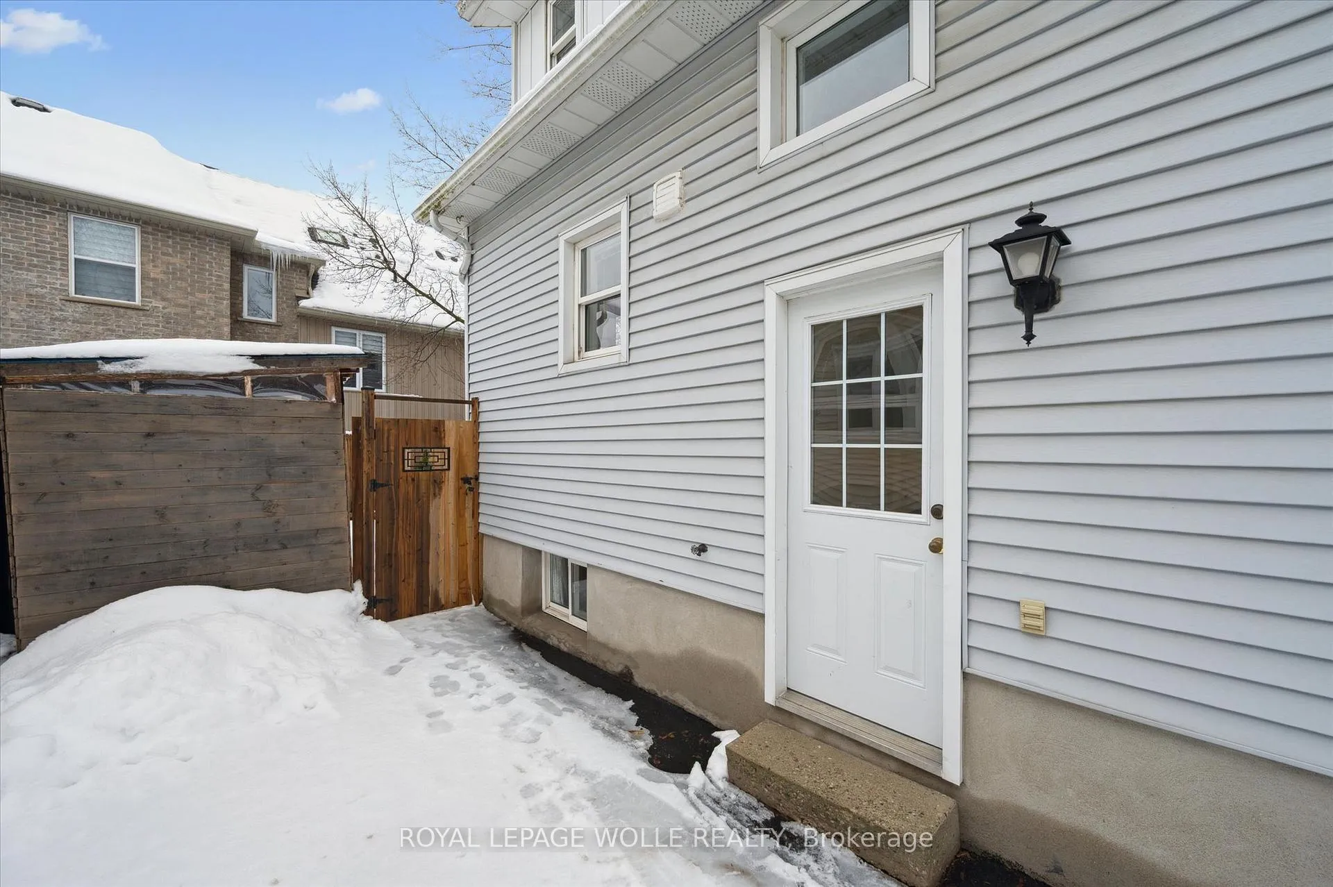 Photo 35 of 56 John Street W, Waterloo — HOMEH