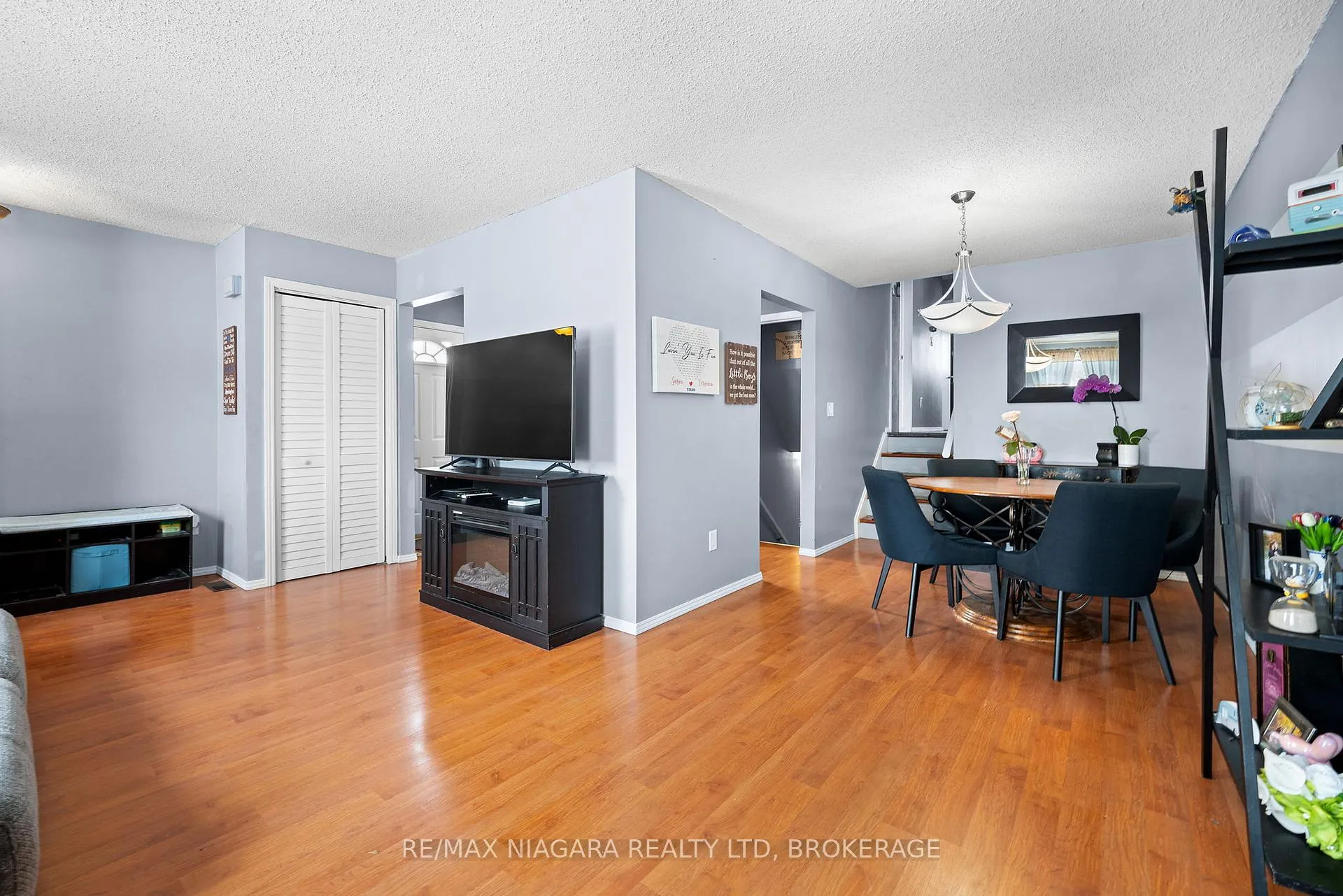 Photo 13 of 6885 Waters Avenue, Niagara Falls, Arad/Fallsview — HOMEH