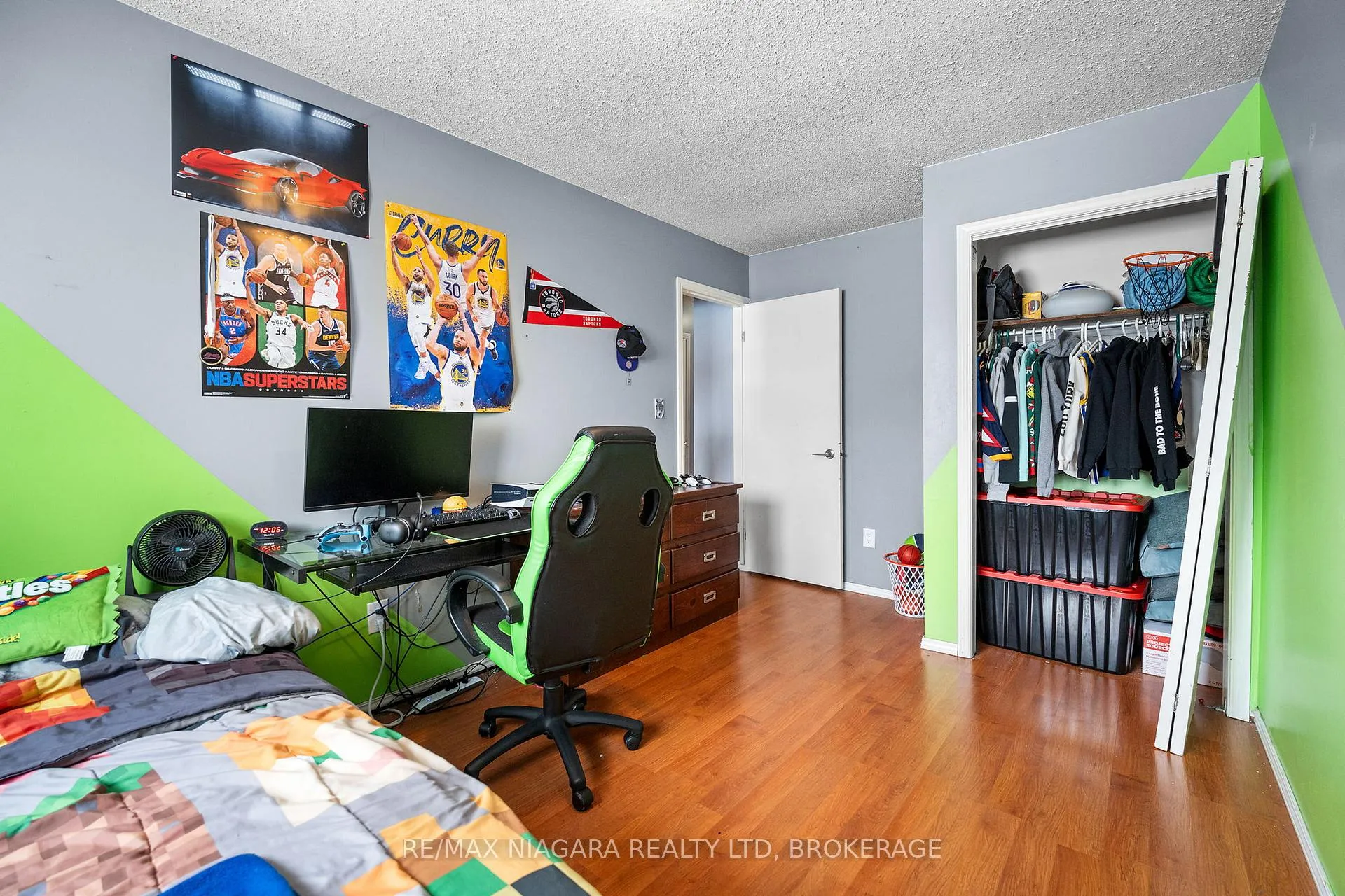 Photo 19 of 6885 Waters Avenue, Niagara Falls, Arad/Fallsview — HOMEH