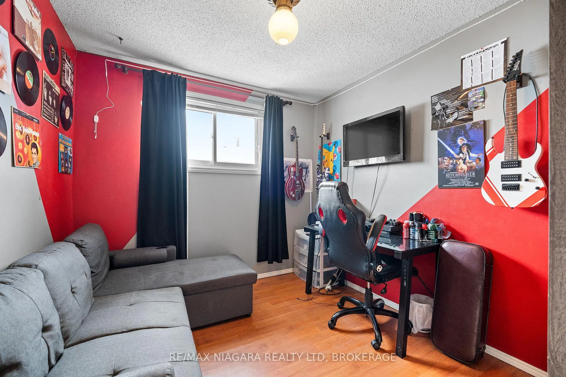 Photo 21 of 6885 Waters Avenue, Niagara Falls, Arad/Fallsview — HOMEH