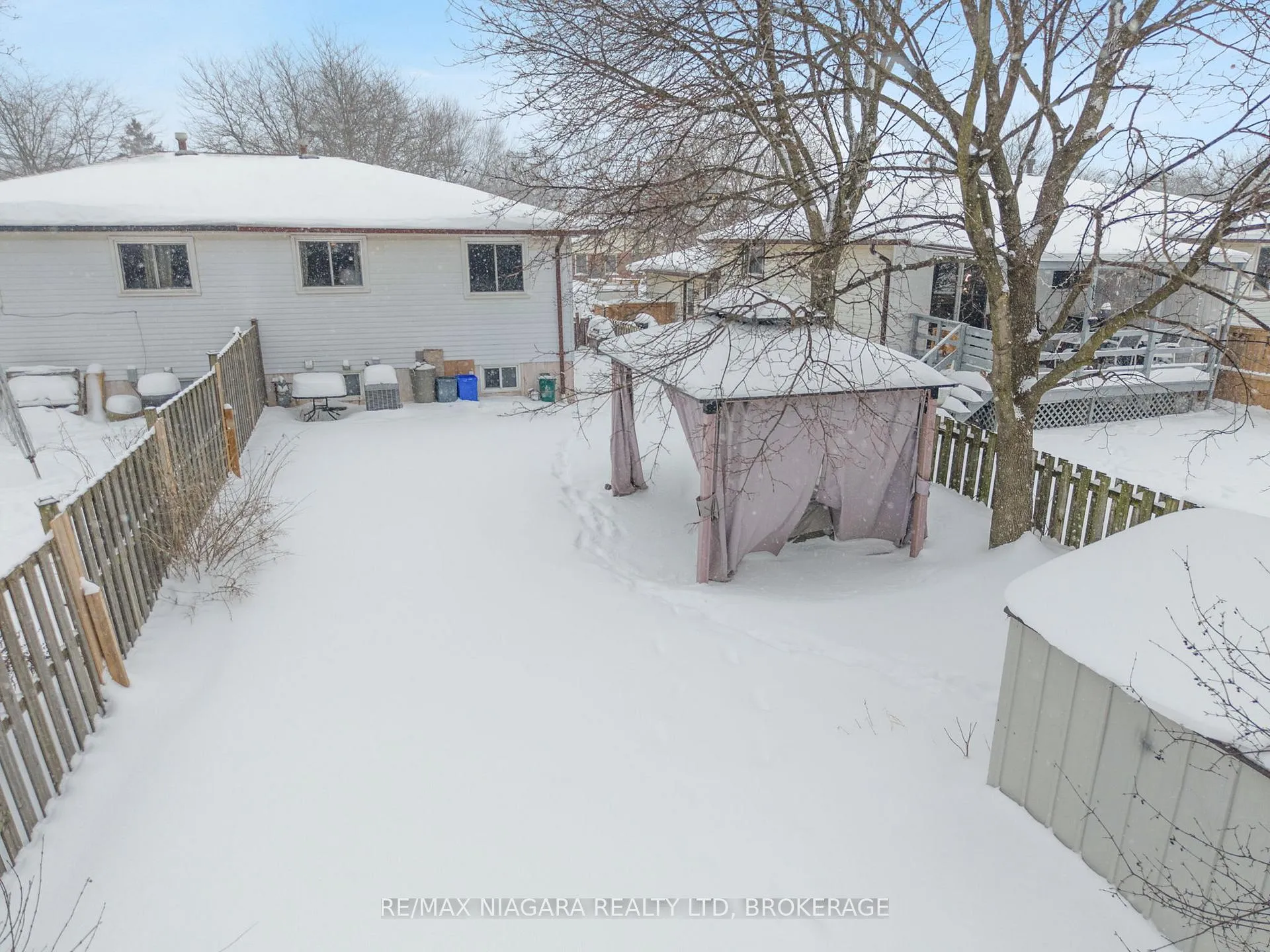 Photo 24 of 6885 Waters Avenue, Niagara Falls, Arad/Fallsview — HOMEH