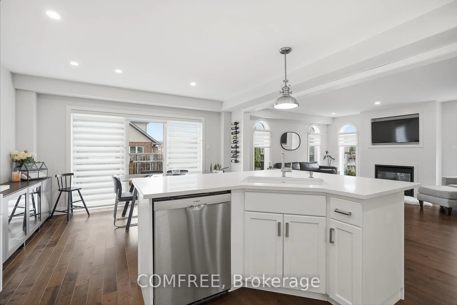 Photo 15 of 61 Evergreens Drive, Grimsby, Grimsby West — HOMEH