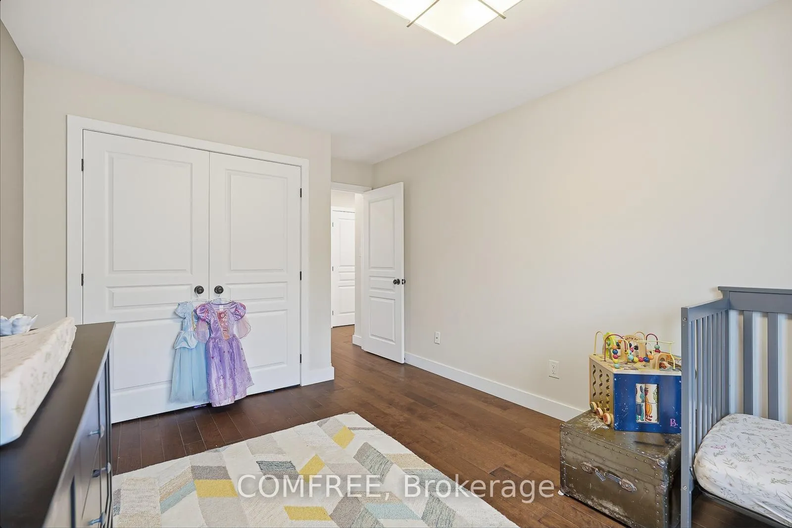 Photo 32 of 61 Evergreens Drive, Grimsby, Grimsby West — HOMEH