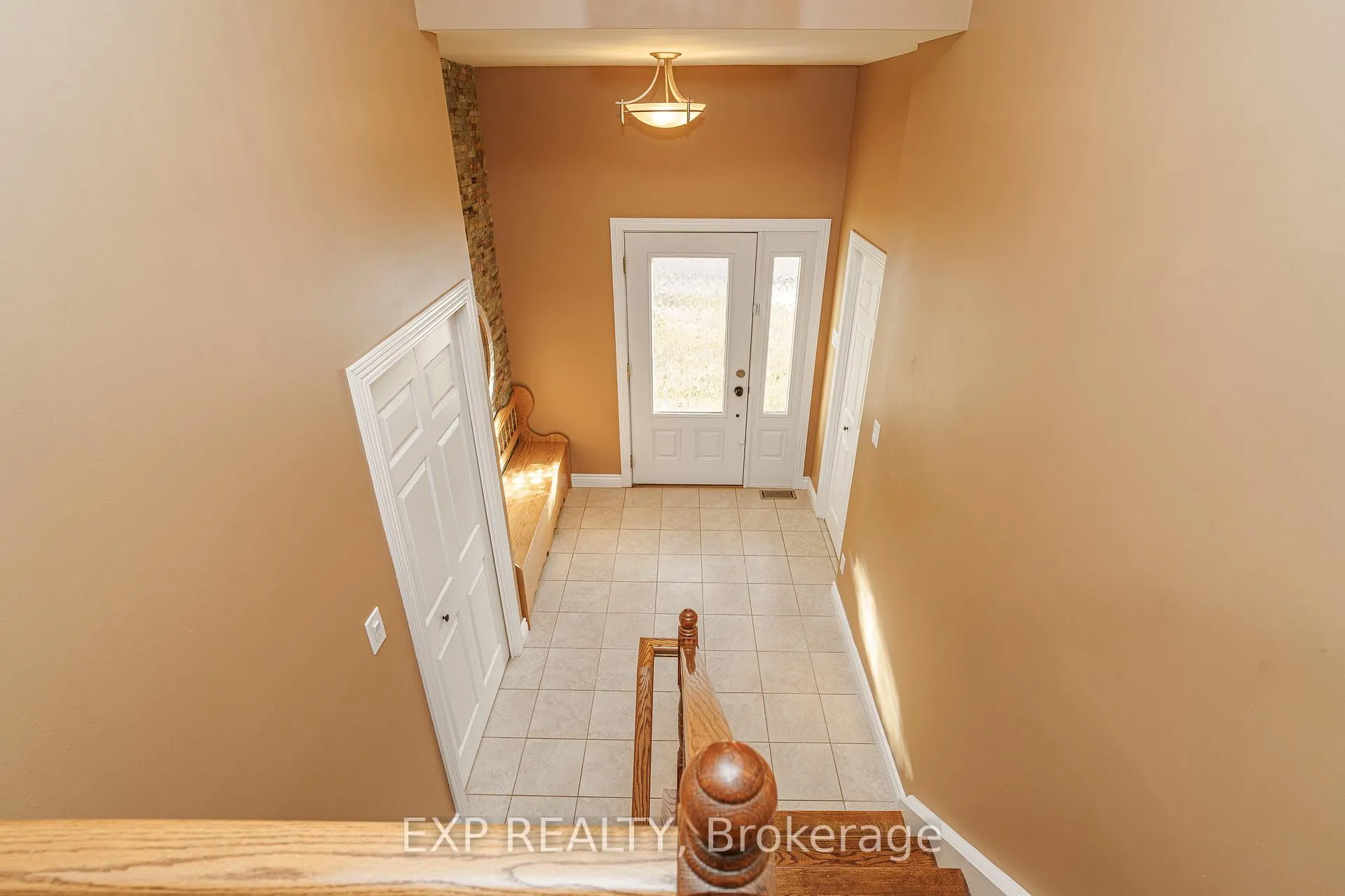 Photo 4 of 49 Larkin Drive, Ottawa, Barrhaven - Pheasant Run — HOMEH
