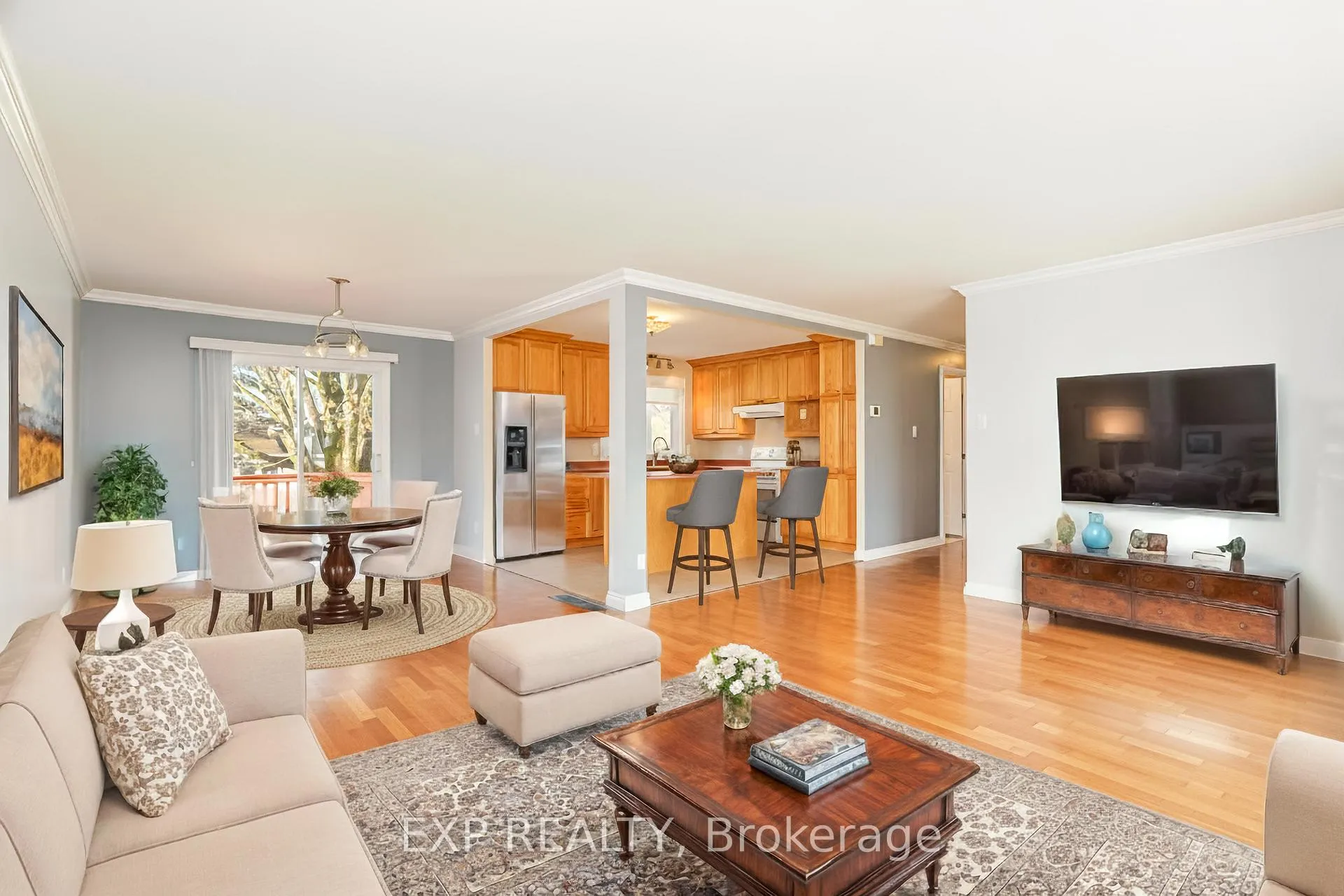 Photo 13 of 49 Larkin Drive, Ottawa, Barrhaven - Pheasant Run — HOMEH